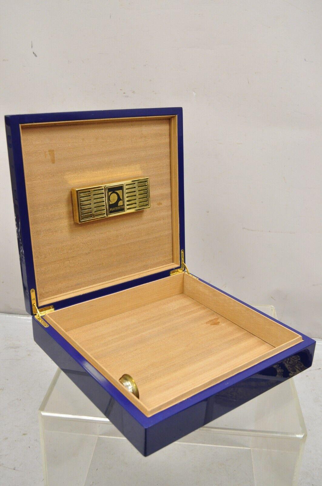 Boîte à cigares La Romana en bois laqué bleu Santa Damiana Bon état - En vente à Philadelphia, PA