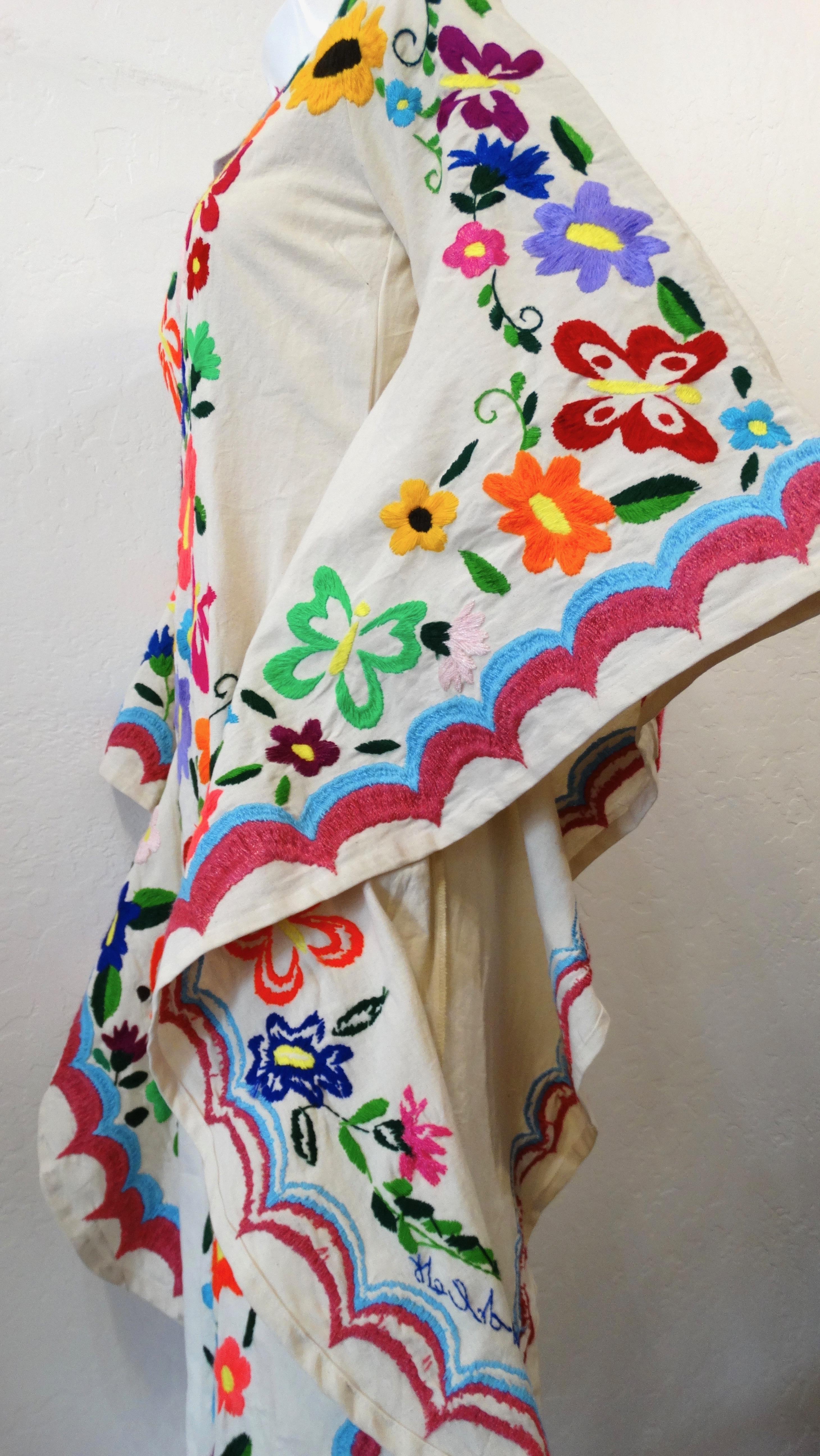 Santa Marguerite Flor de Celo Embroidered Angel Wing Kaftan Dress In Good Condition In Scottsdale, AZ