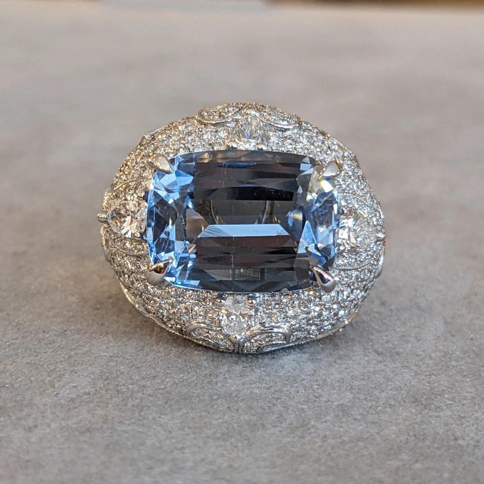 Bague Santa Maria en or blanc 14 carats, aigue-marine 8,91 carats et diamants Excellent état - En vente à La Jolla, CA