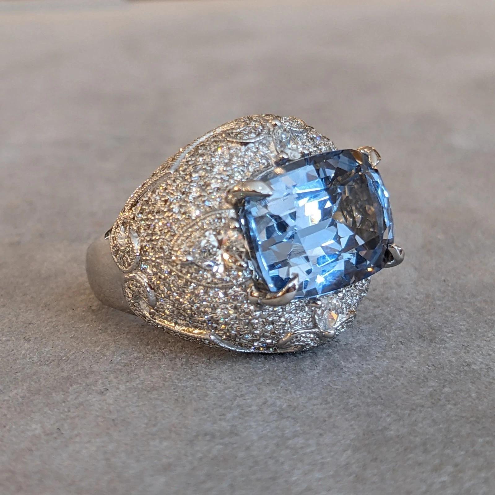 Bague Santa Maria en or blanc 14 carats, aigue-marine 8,91 carats et diamants Pour femmes en vente