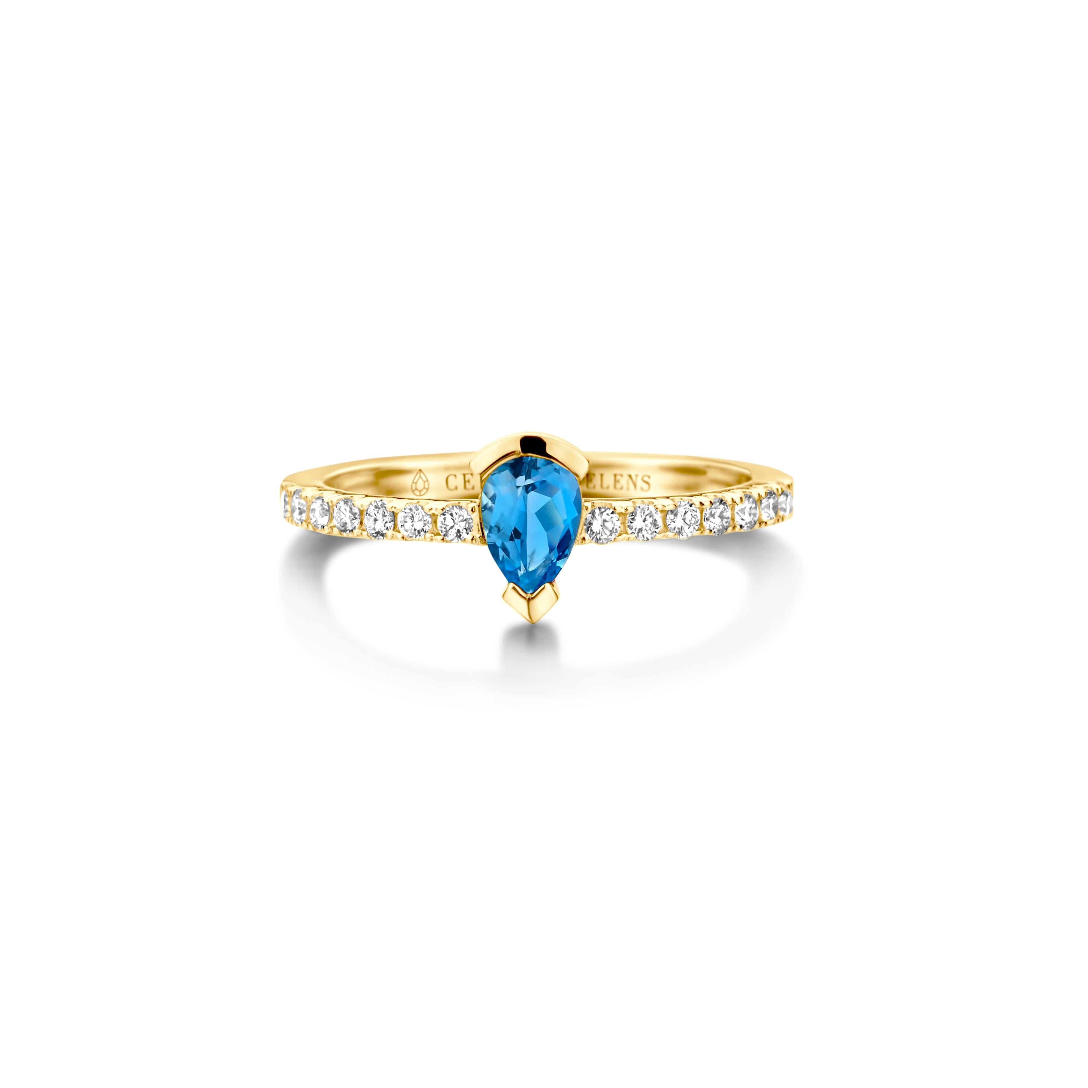 Adeline Straight ring in 18Kt rose gold set with a pear-shaped Santa Maria aquamarine and 0,24 Ct of white brilliant cut diamonds - VS F quality. Also, available in yellow gold and white gold. Celine Roelens, a goldsmith and gemologist, is