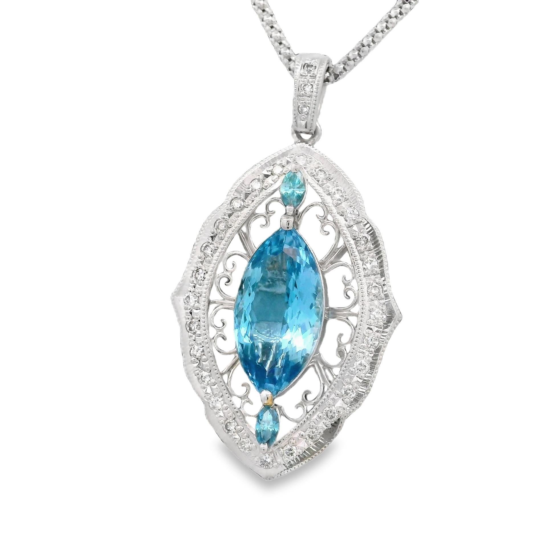Taille Marquise Santa Maria Aigue-marine Diamant Platine Pendentif Navette en vente