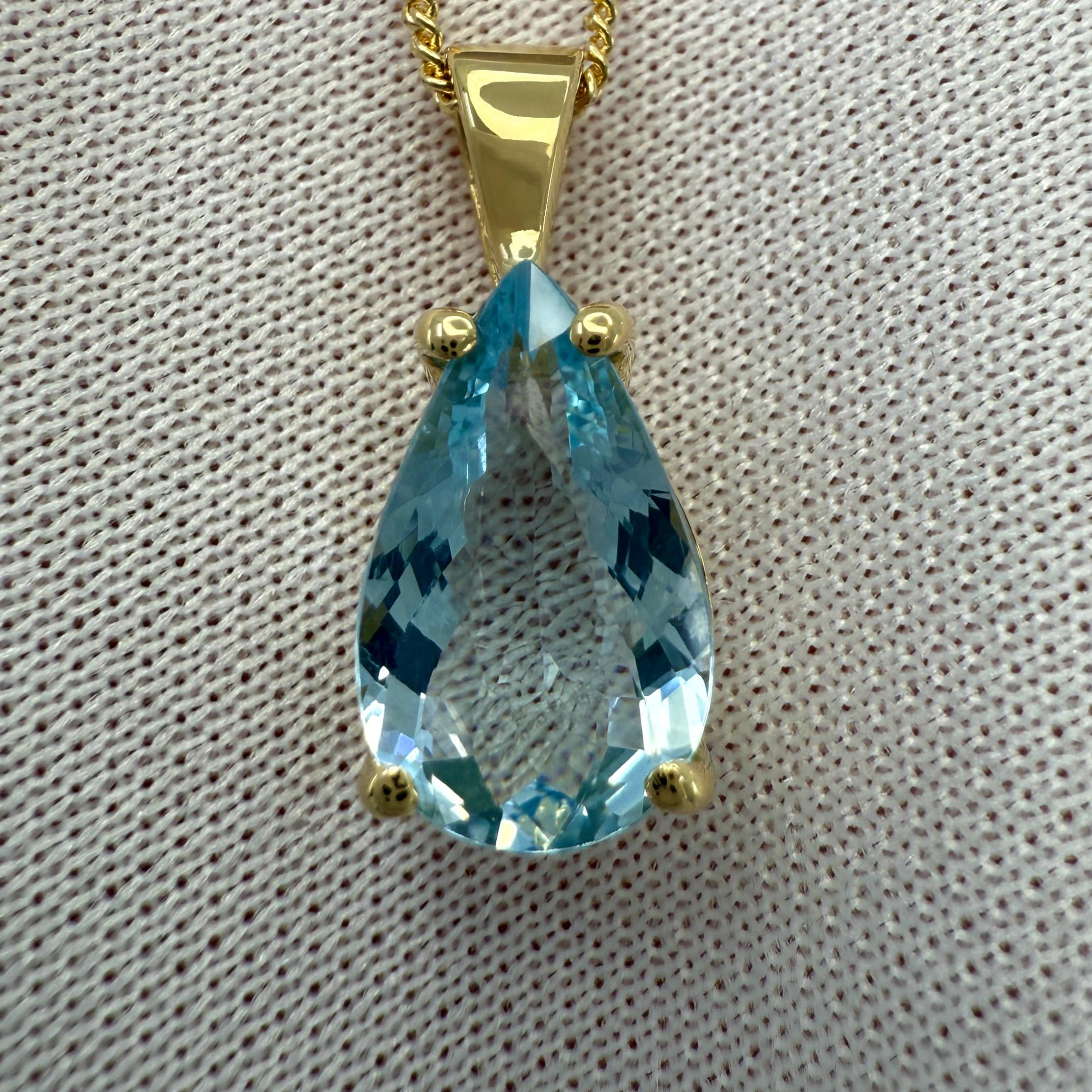 Santa Maria Blue Aquamarine Pear Teardrop Cut 18k Yellow Gold Pendant Necklace In New Condition For Sale In Birmingham, GB