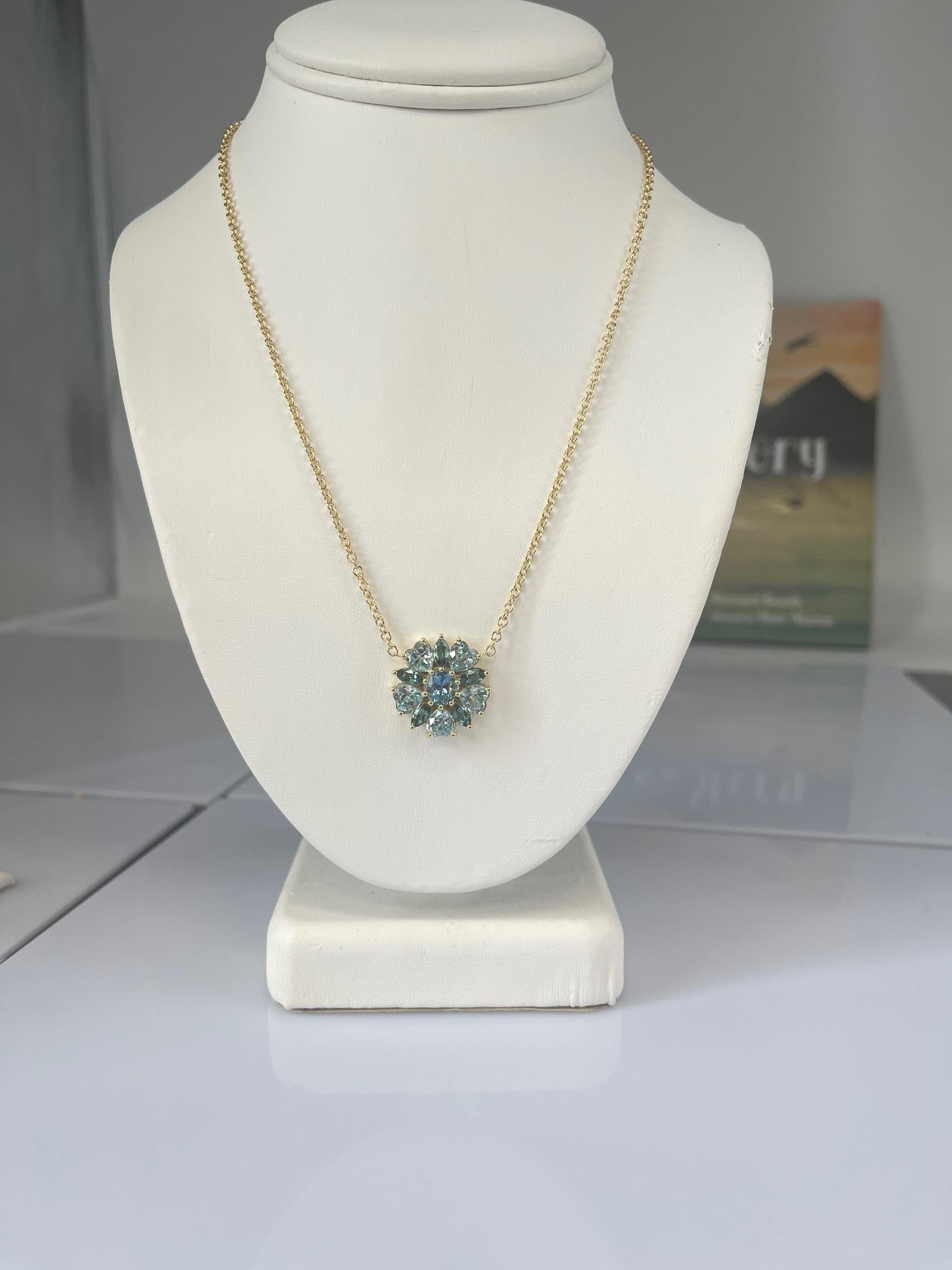 Collier en or jaune 18k avec aigue-marine, zircon bleu et topaze bleue de la mine Santa Maria en vente 2