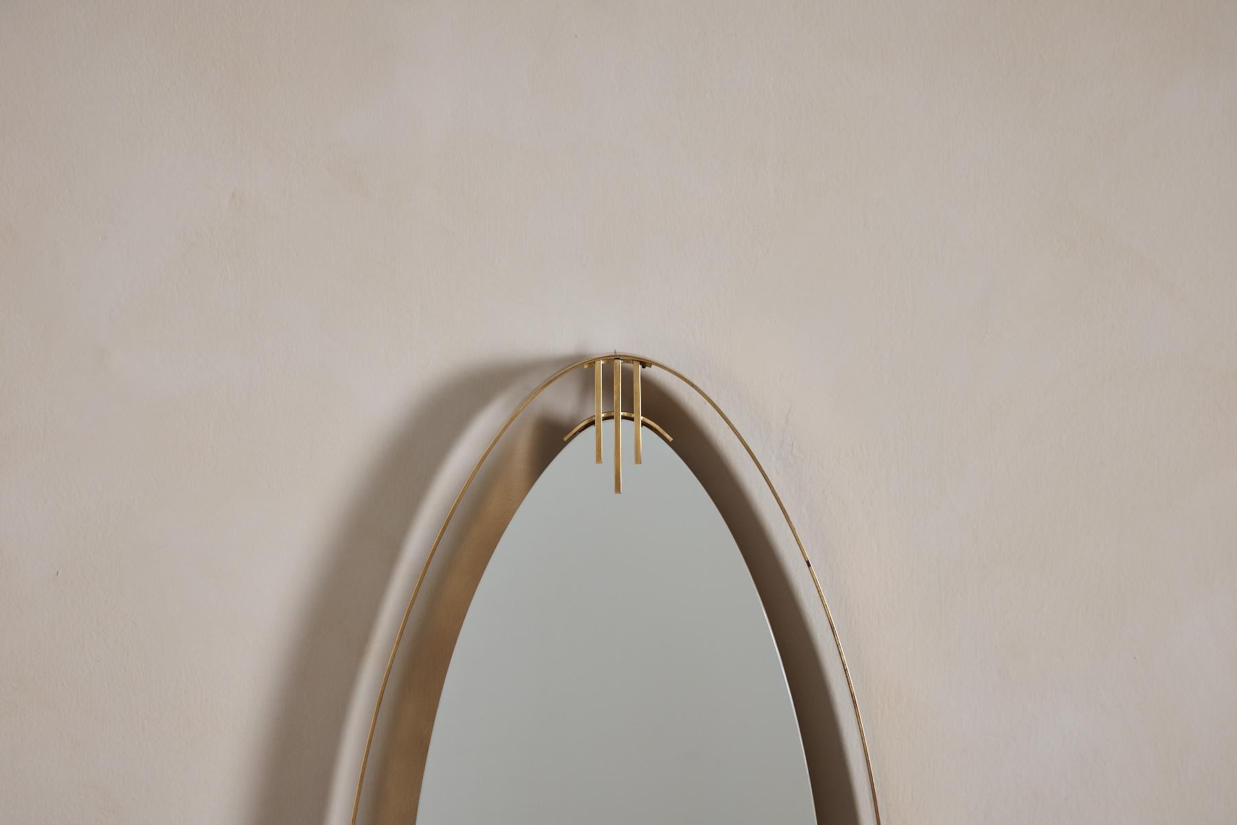 Santambrogio & De Berti Miroir en laiton en vente 10