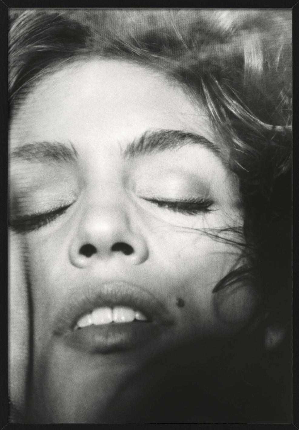 Cindy Crawford Veil, NYC - closeup portrait, fine art photography 1990 - Black Portrait Photograph by Sante D´ Orazio