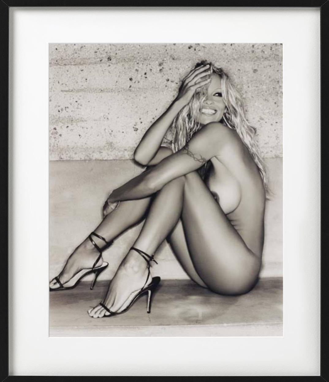 Pamela Anderson - Contemporain Photograph par Sante D´ Orazio