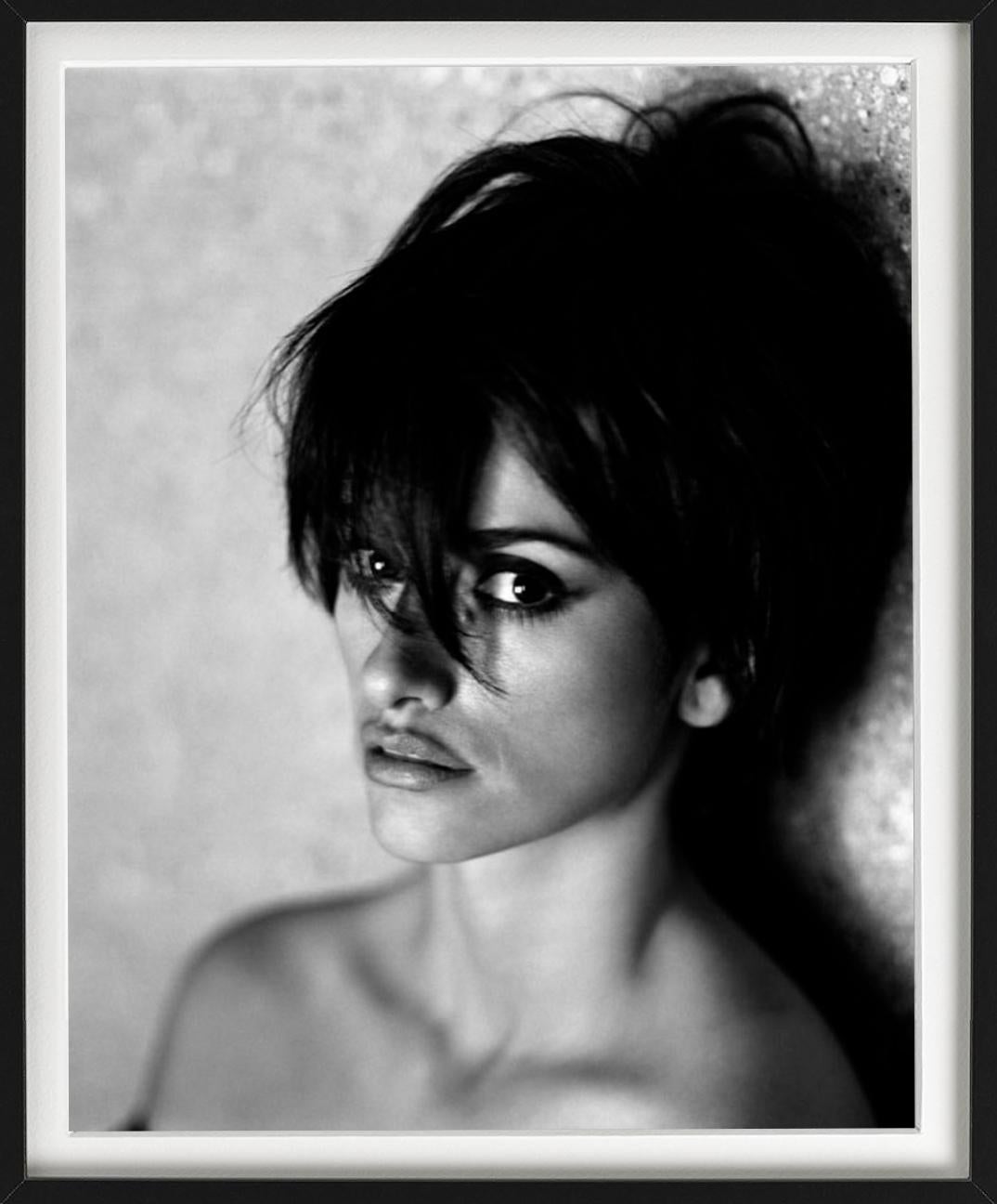 Penelope Cruz for Italian Vogue, Goldstein House, LA - fine art Photography 2006 For Sale 2