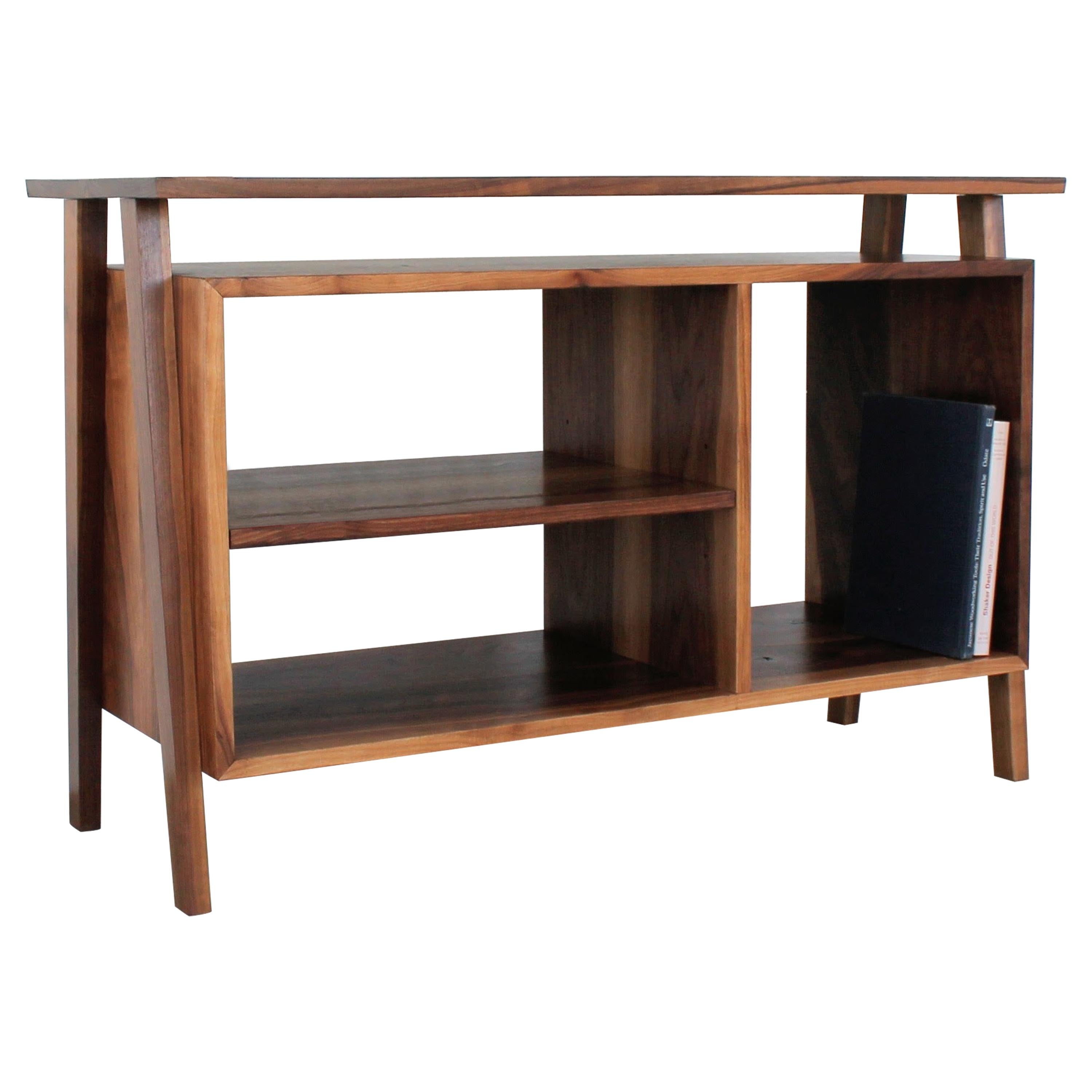 Santee Sideboard-Schrank aus Nussbaumholz im Angebot