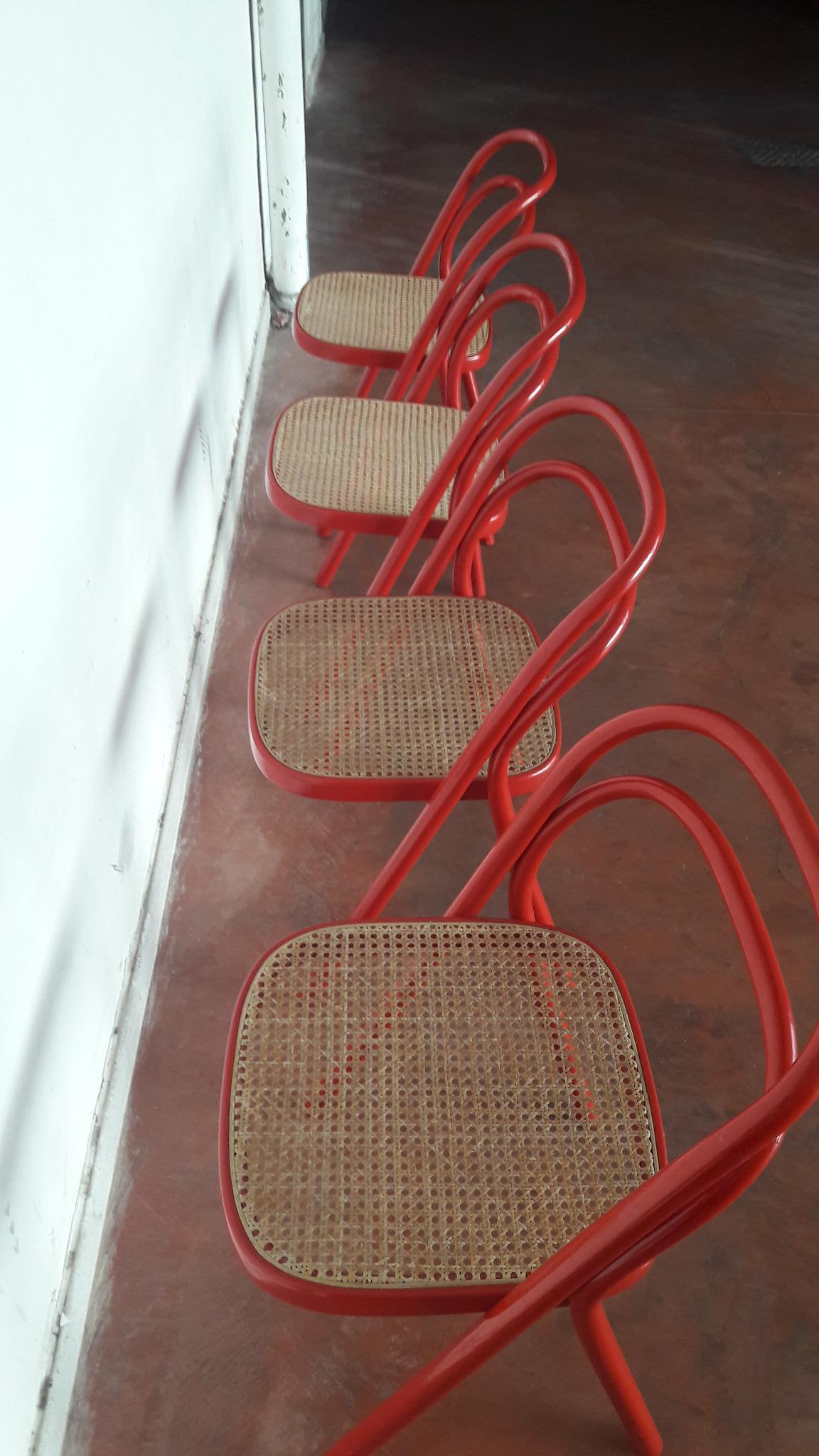 Sillas modernas de madera curvada roja 'Santina' de Santi Carlo para Zanotta, década de 1970 Ratán