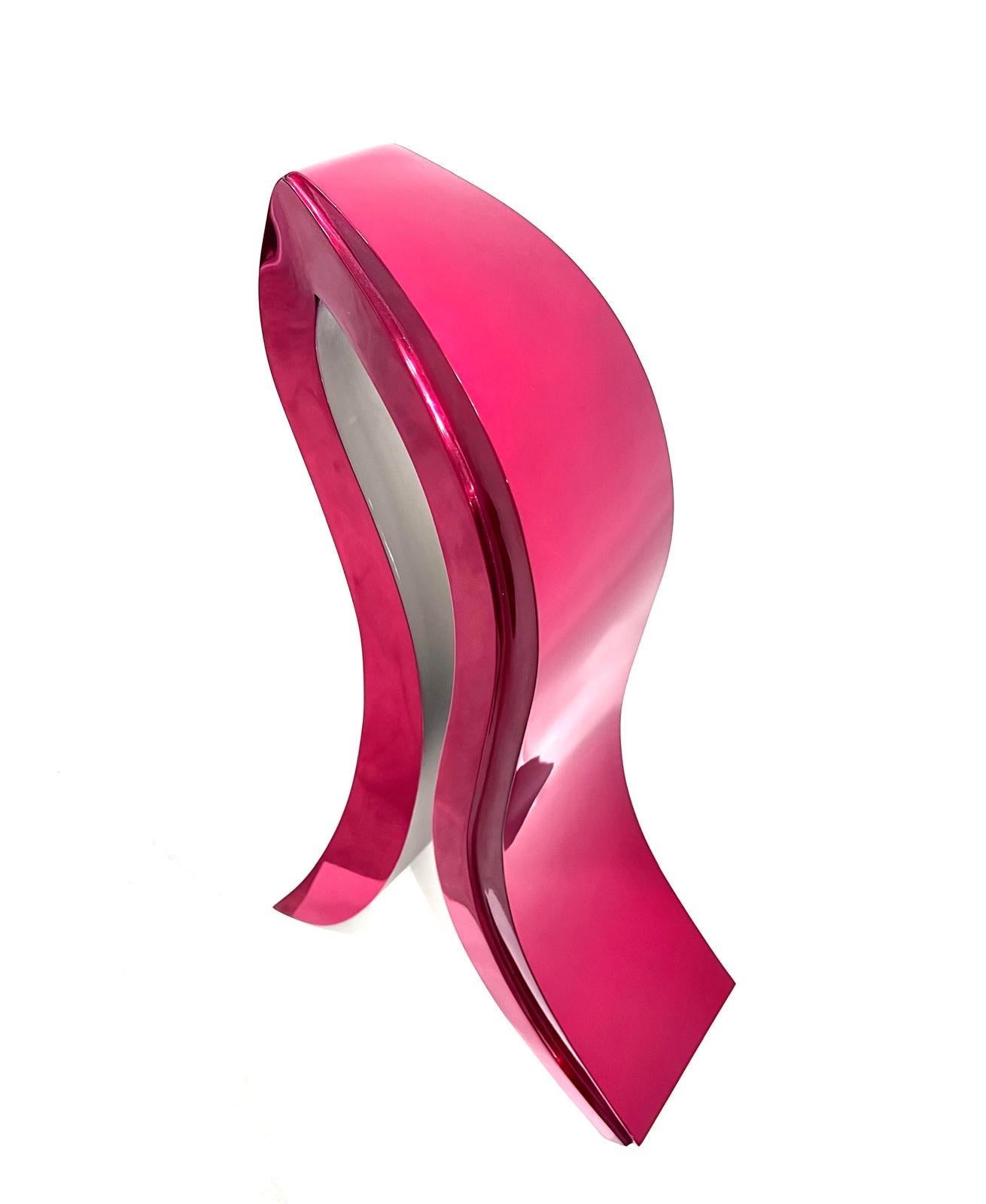 Rote Pieces – Sculpture von Santiago Medina