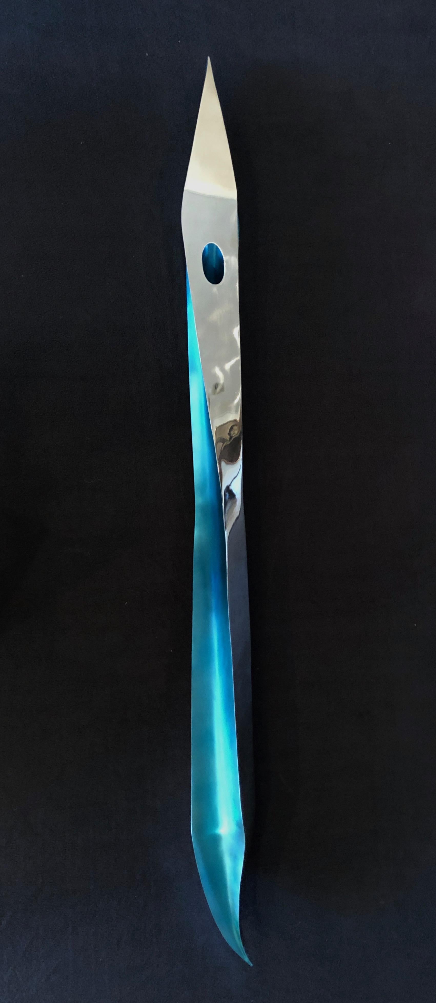 Santiago Medina - Blue Serenity, Sculpture 2020 For Sale 3