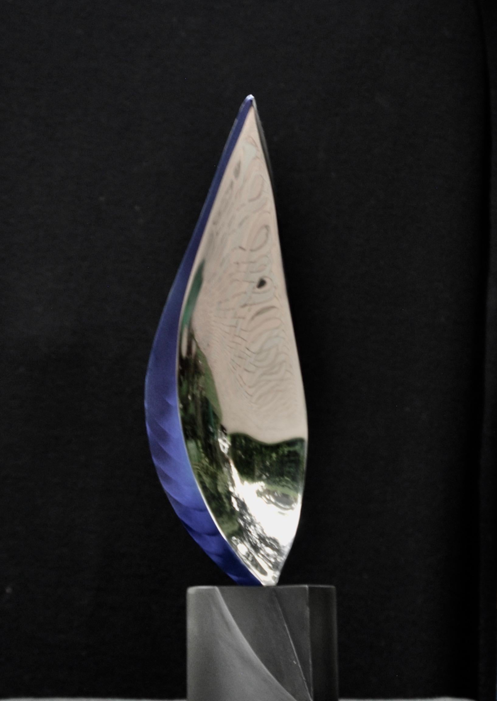 Santiago Medina - FLAME, Sculpture 2021 For Sale 3