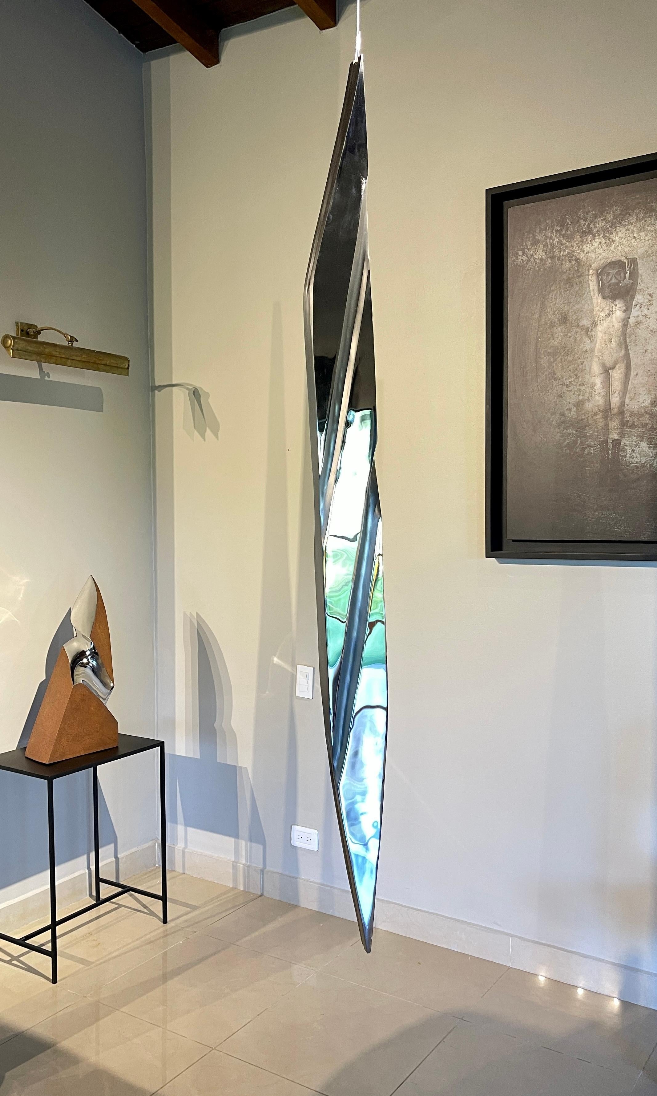 Santiago Medina - FUTURA SUSPENDUE, Sculpture 2023 en vente 1