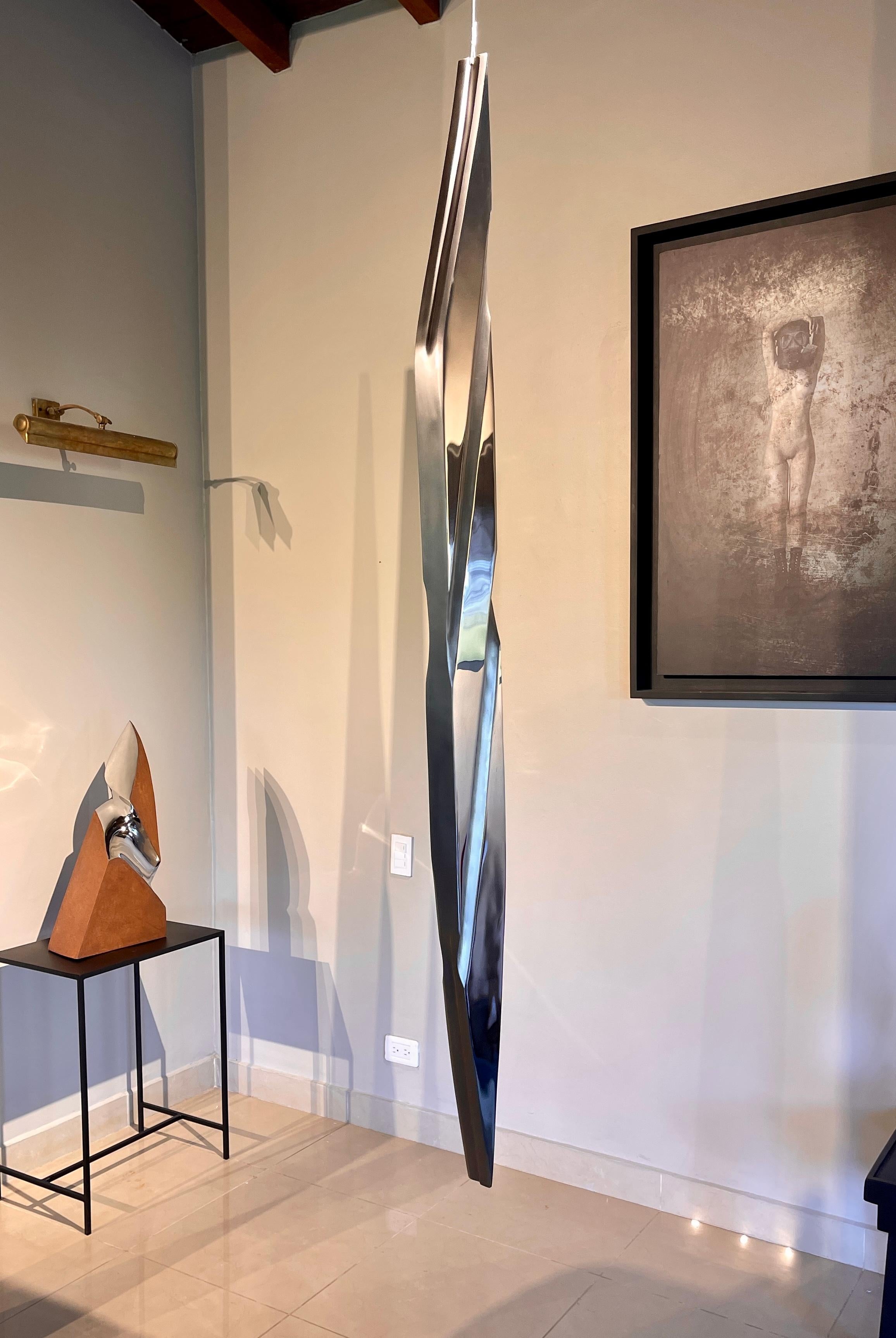 Santiago Medina - FUTURA SUSPENDUE, Sculpture 2023