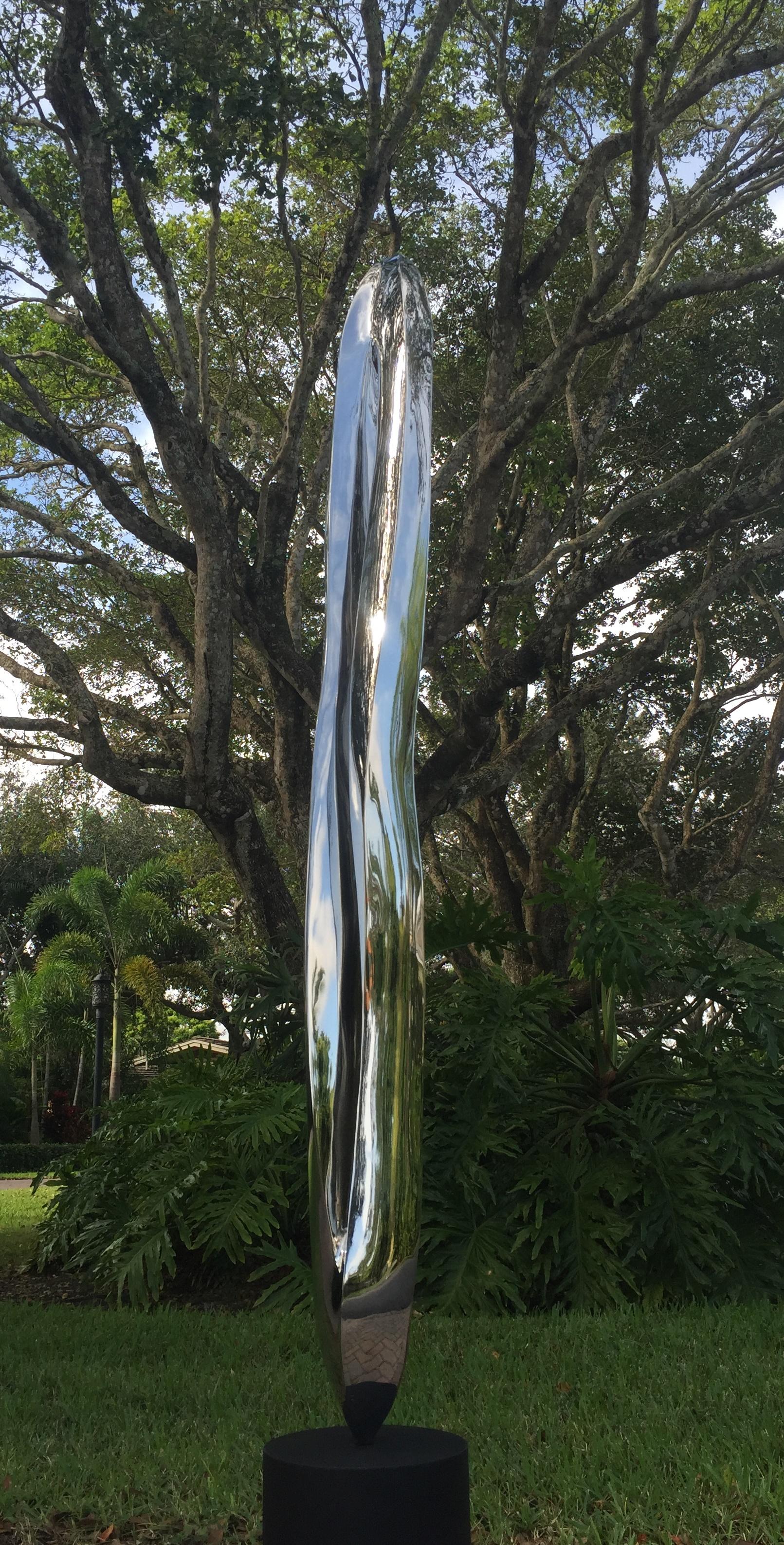 Santiago Medina - MIRACLE (OUTDOOR MONUMENTAL), Sculpture 2022 For Sale 1