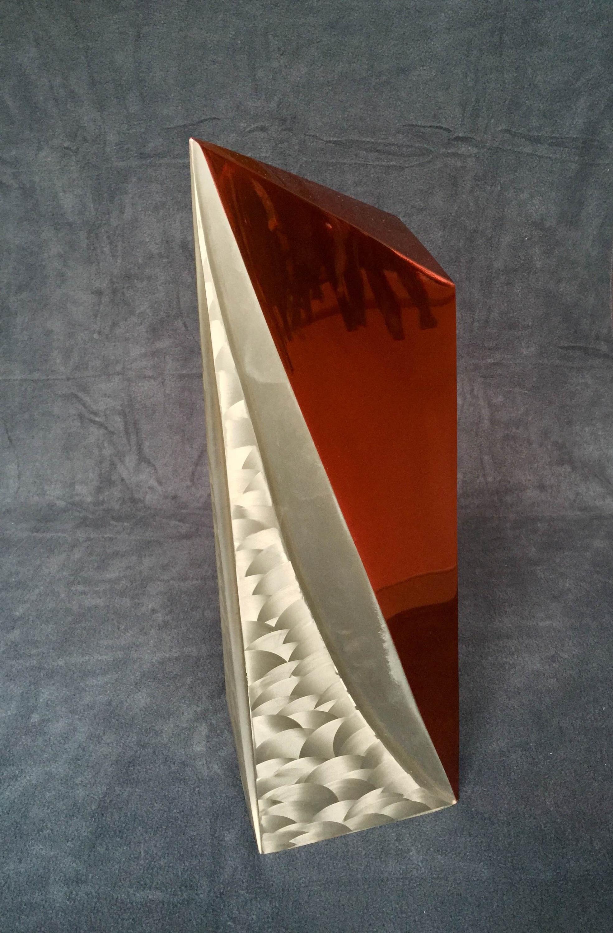 Santiago Medina - Red Fortitude, Sculpture 2018 For Sale 1