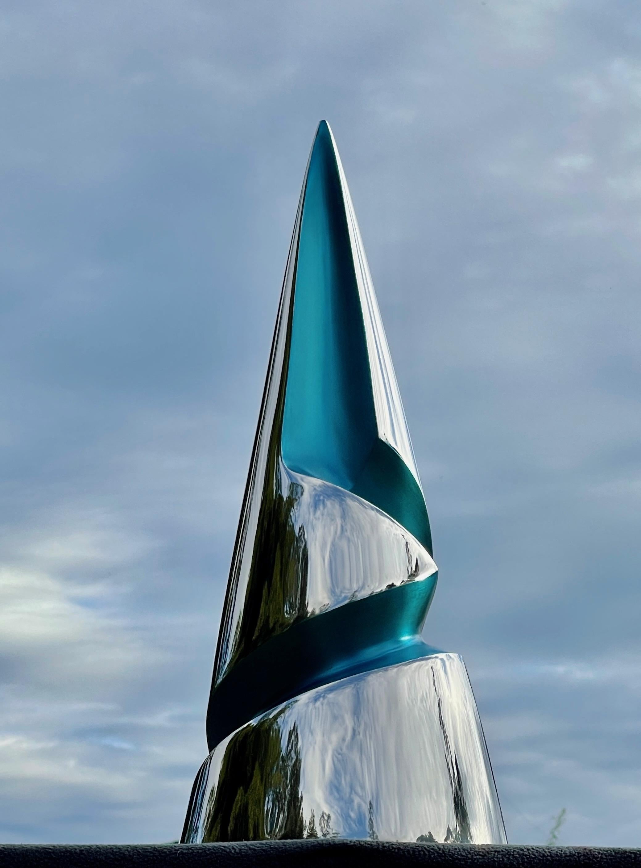 Santiago Medina – UNITY (ÜBER Tür-MONUMENTAL), Skulptur 2021 im Angebot 1