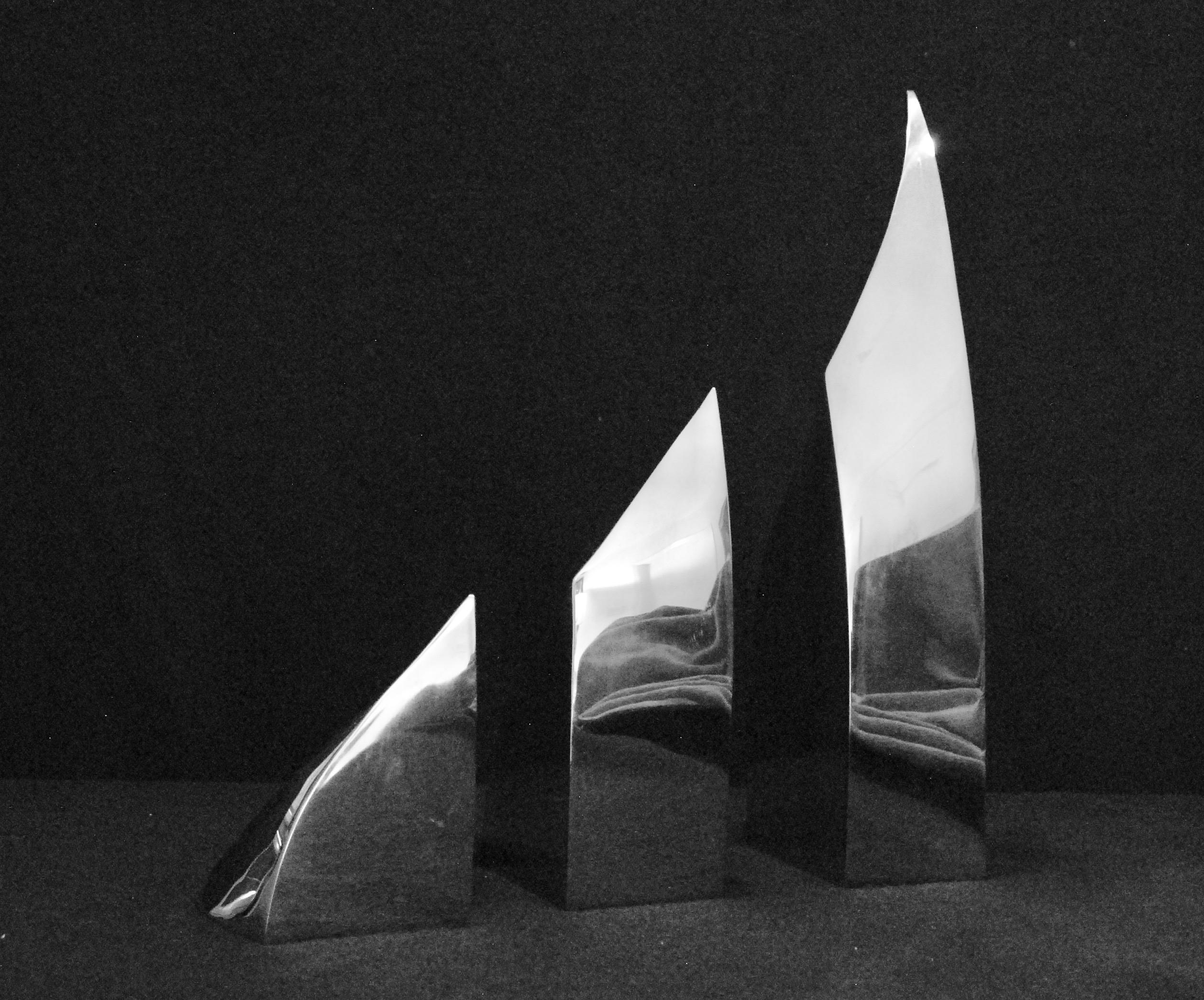 Santiago Medina - WAVE (TABLE TOP), Photography 2020 For Sale 3