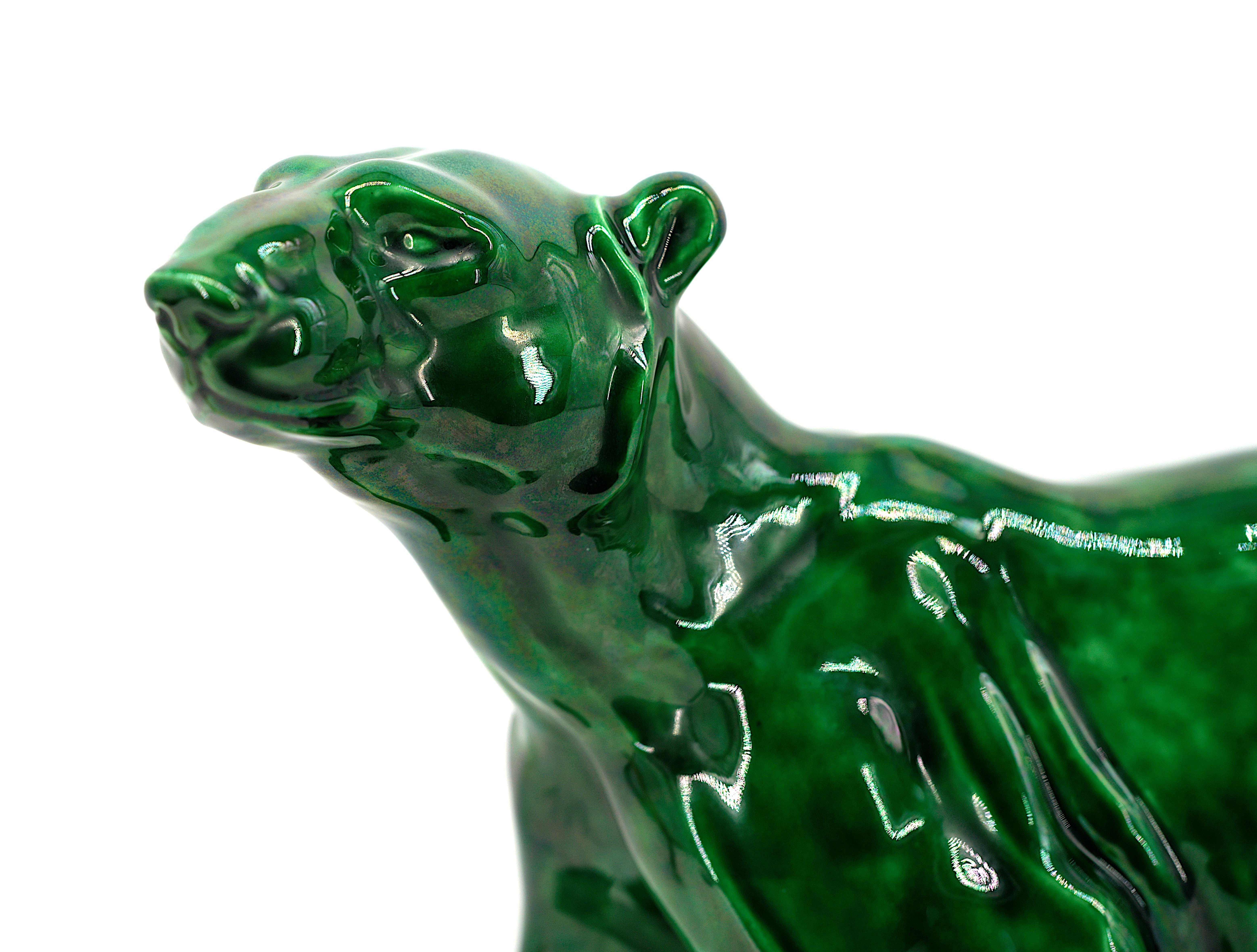 Escultura de cerámica Oso Santiago Rodríguez Bonome 1920 en Excelente estado para la venta en Saint-Amans-des-Cots, FR