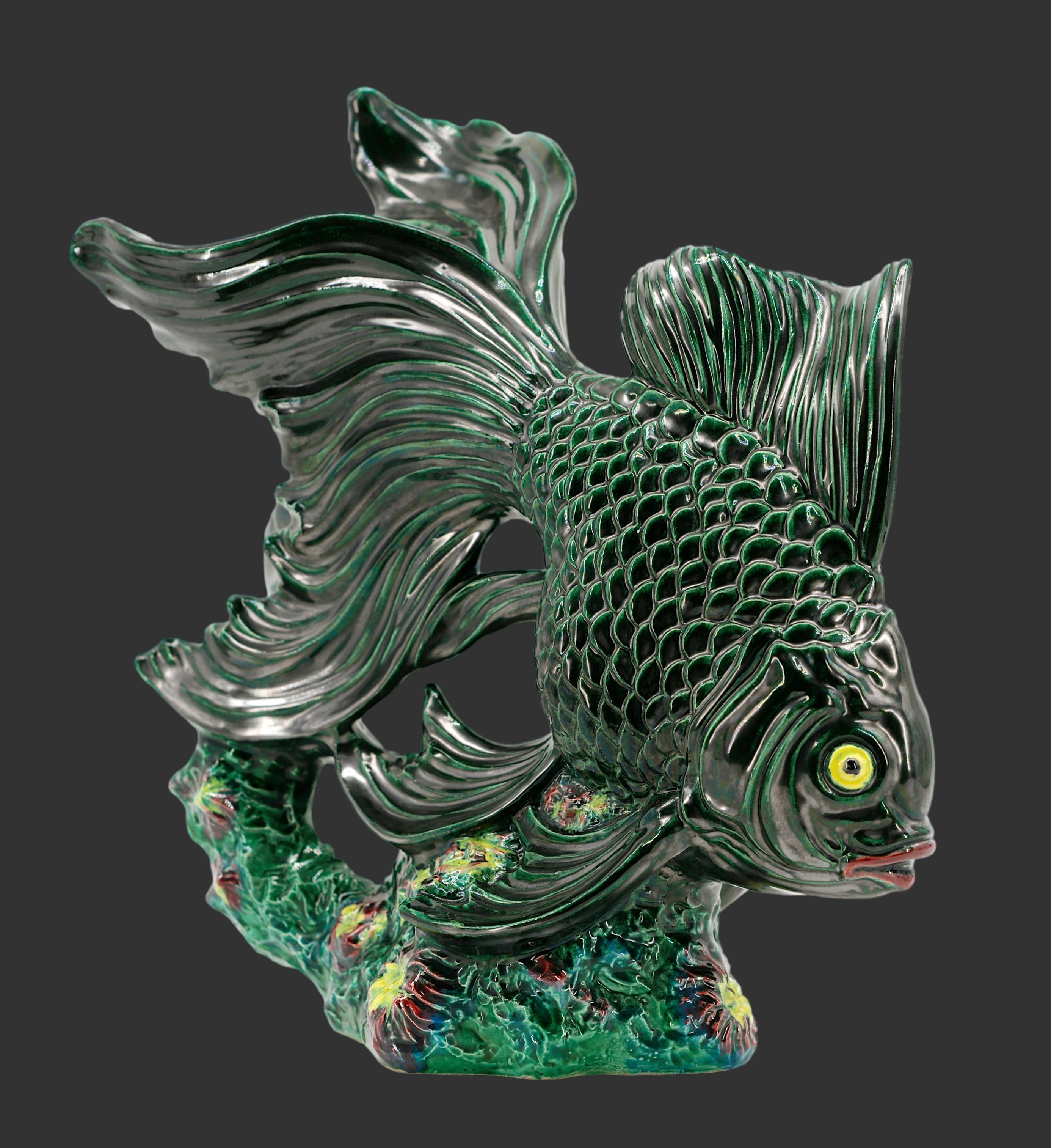 French Art Deco ceramic fish sculpture by Santiago Rodriguez Bonome, France, 1920s. Superb work with Bonome's specific colors : green, red and blue. Height: 15.2