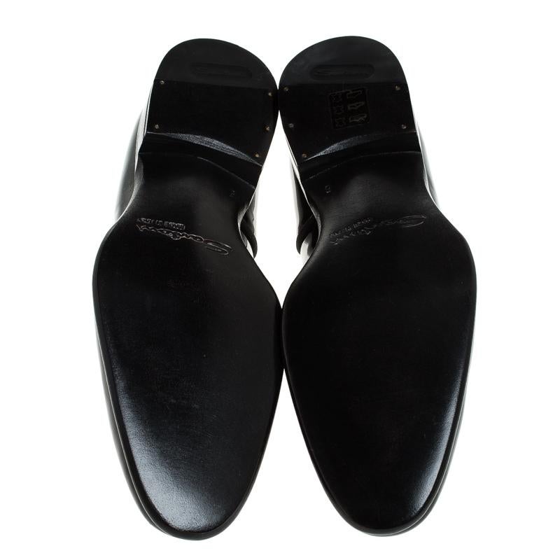 Santoni Black Patent Leather Lace Up Oxfords Size 39 In New Condition In Dubai, Al Qouz 2