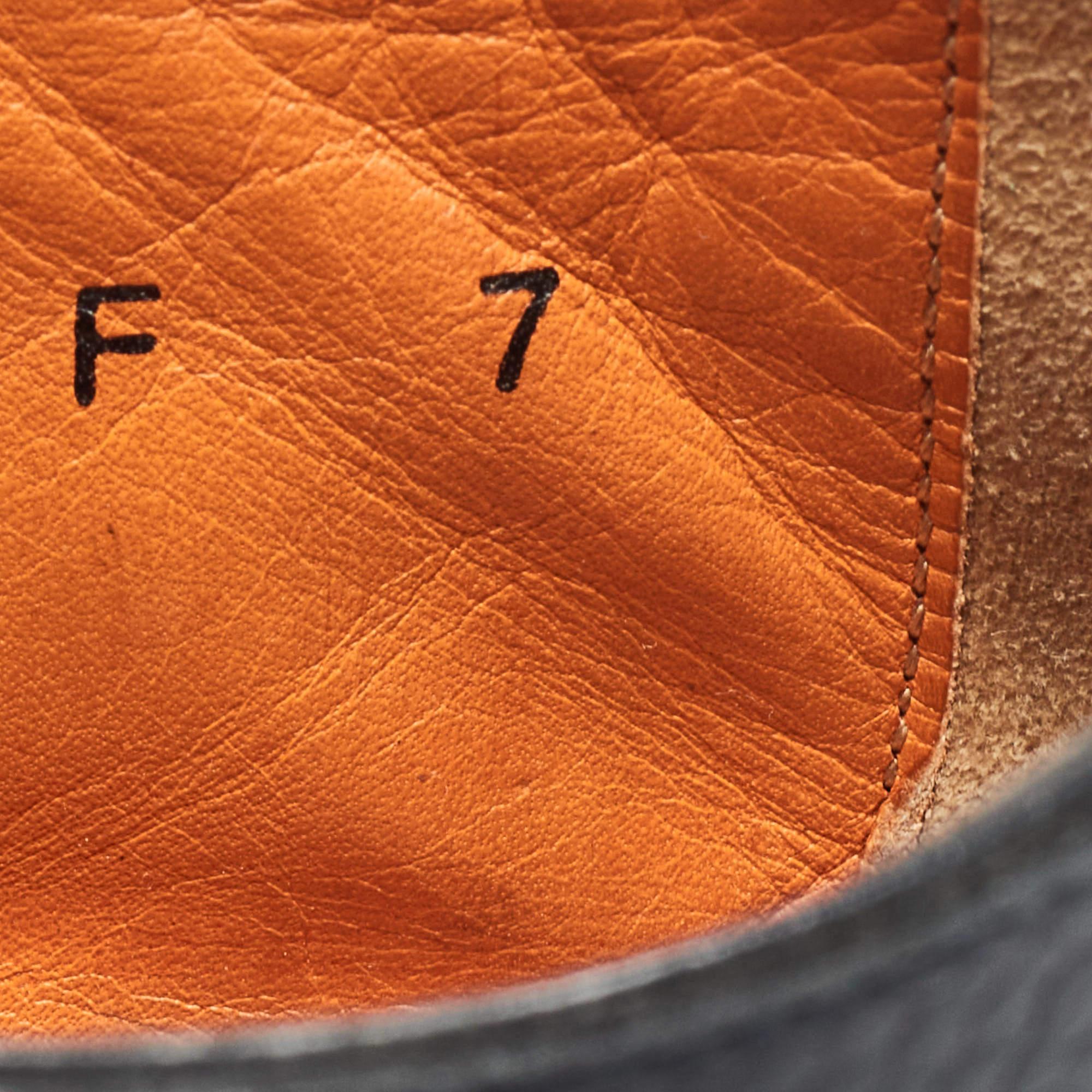 Santoni in pelle blu con doppia fibbia e cinturino alla caviglia, taglia 41 in vendita 3