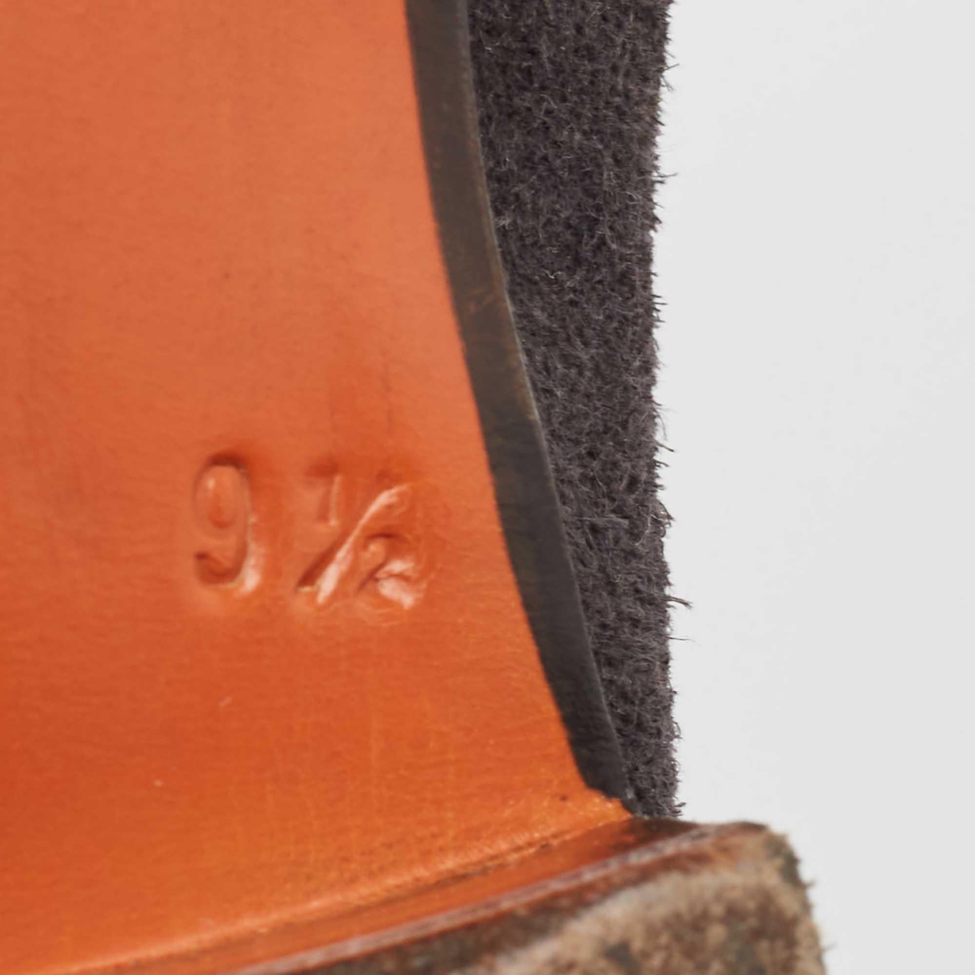 Santoni, mocassini in pelle scamosciata grigia, misura 43,5 in vendita 2