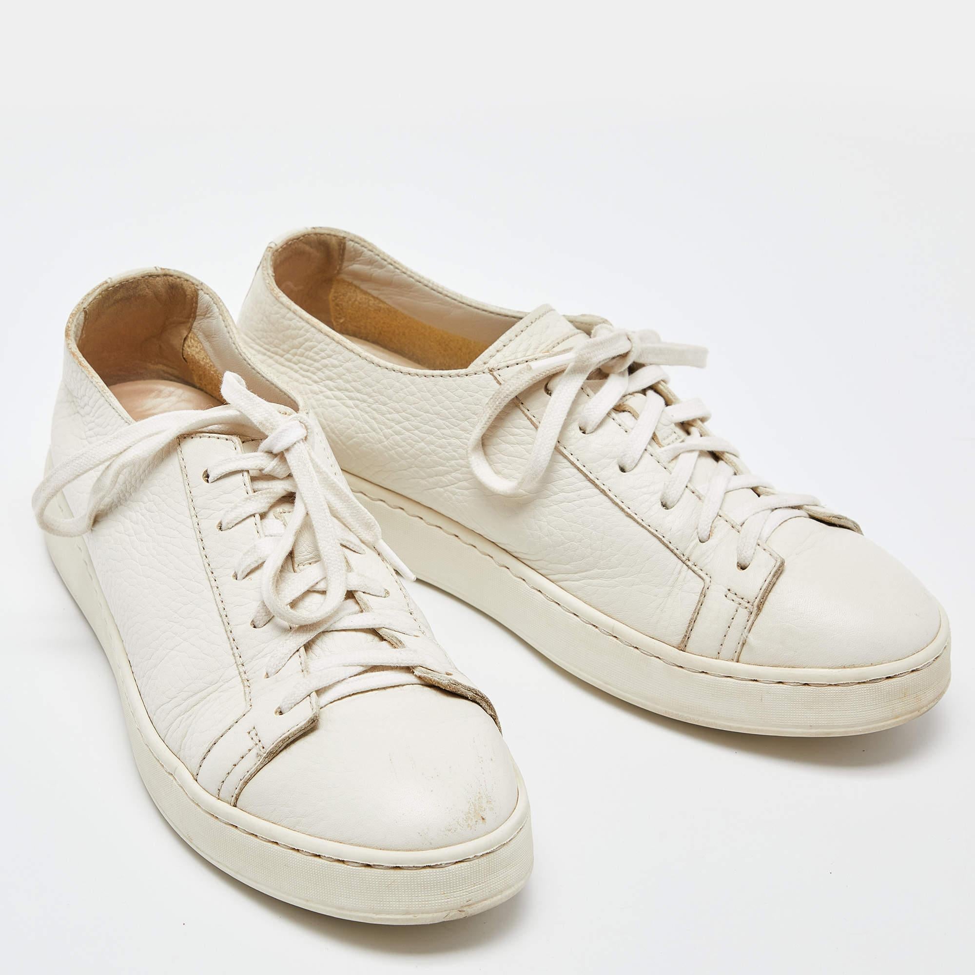 Santoni Zapatillas de piel blanca talla 37 en Bastante bueno estado para la venta en Dubai, Al Qouz 2