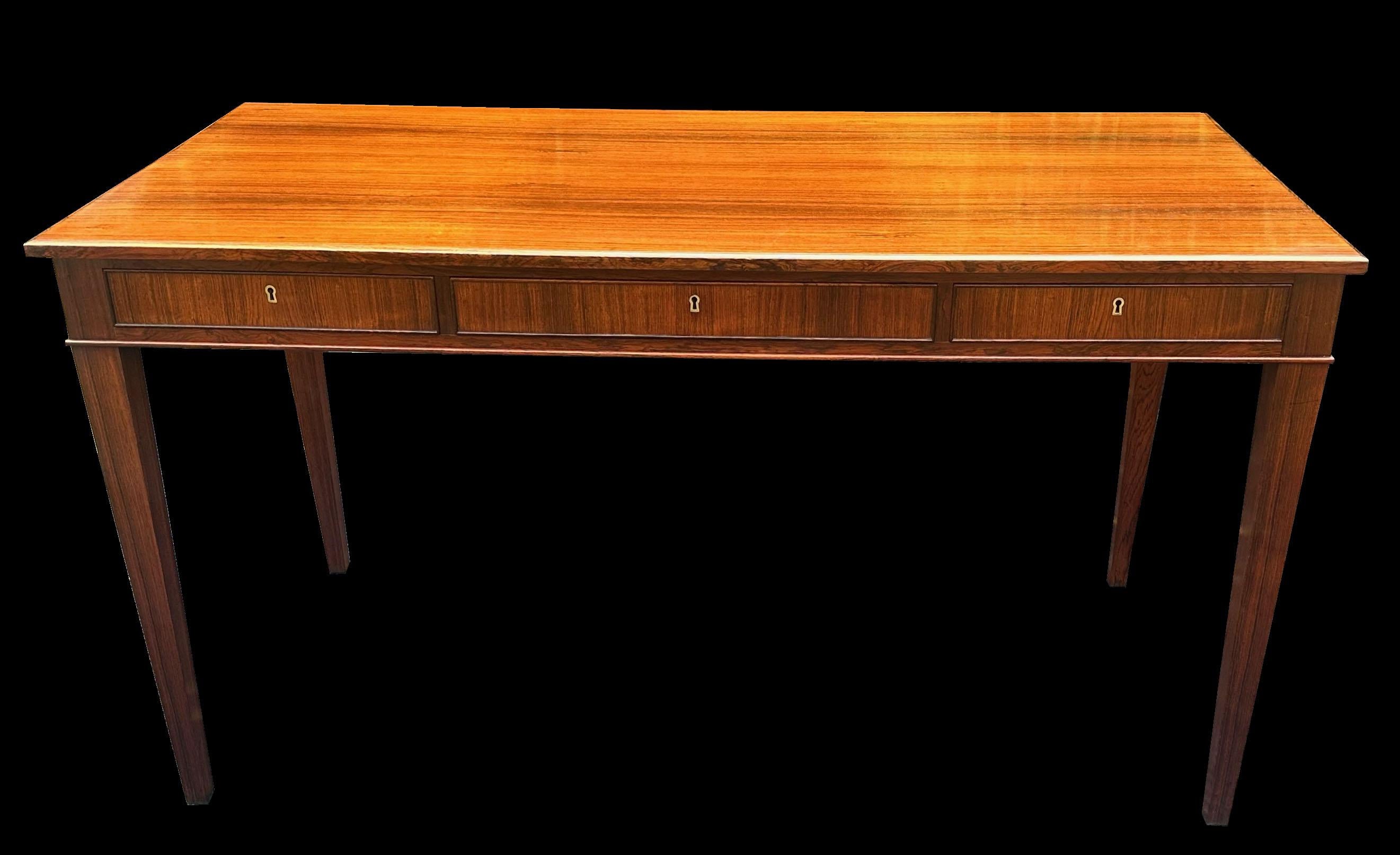 Santos Rosewood 3 Drawer Desk/Writing Table by Frits Henningsen In Good Condition For Sale In Little Burstead, Essex