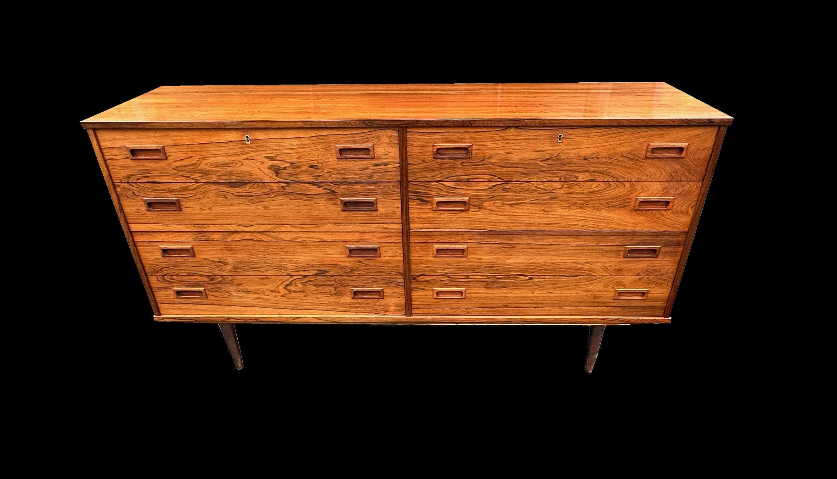 20th Century Santos Rosewood Cabinet of eight Drawers For Sale