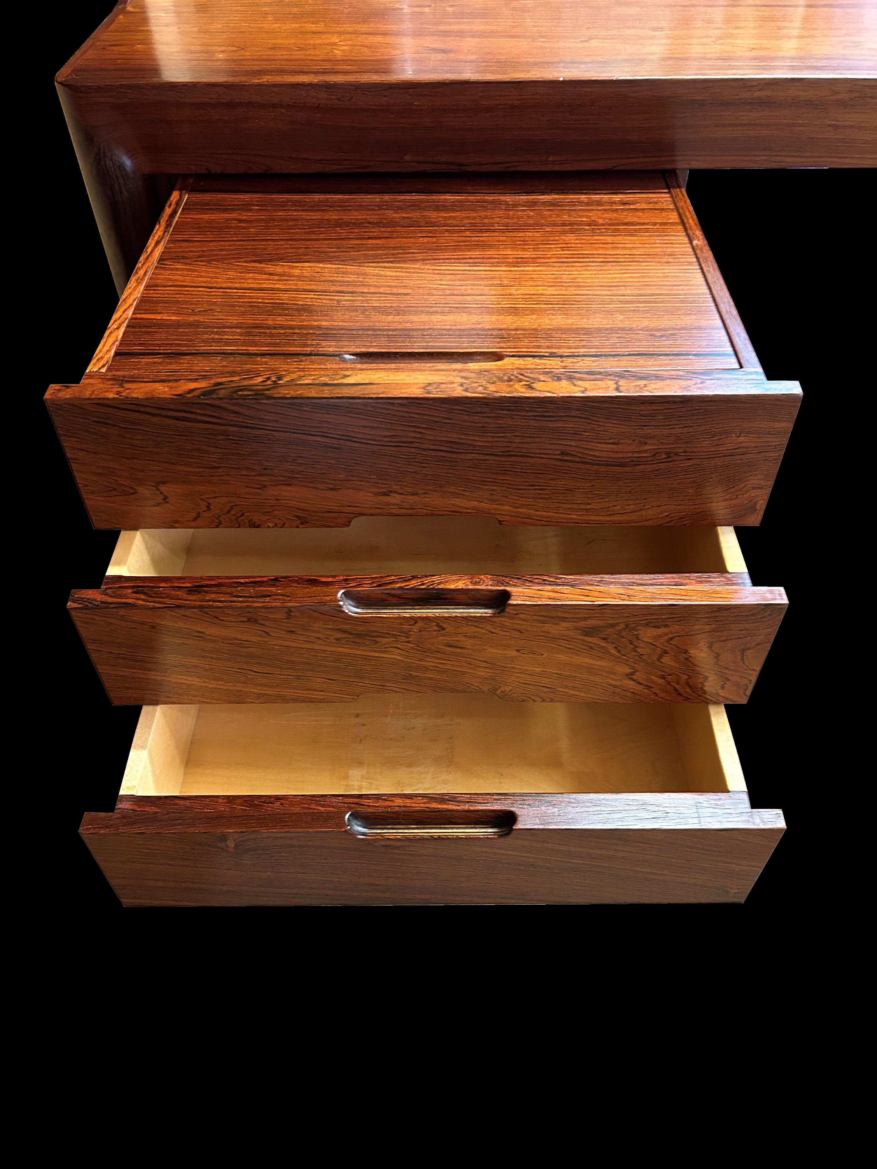 Santos Rosewood Desk by Erik Riisager Hansen for Haslev Mobelsnedkeri For Sale 4