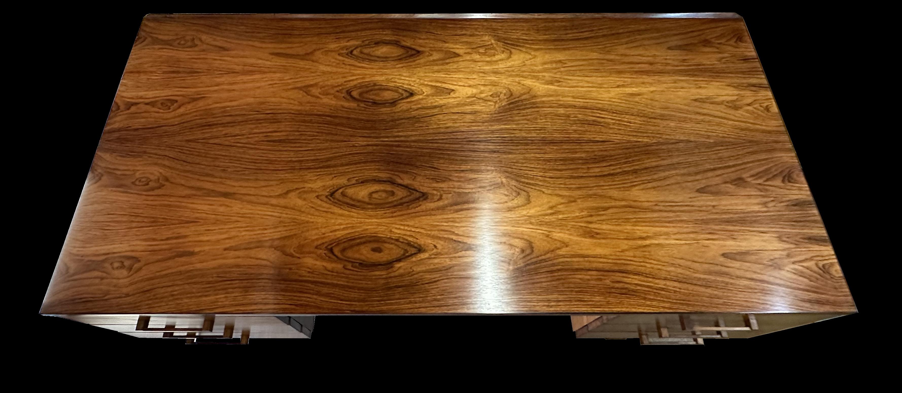 Santos Rosewood Desk by Jensen & Valeur for Dyrlund In Good Condition In Little Burstead, Essex