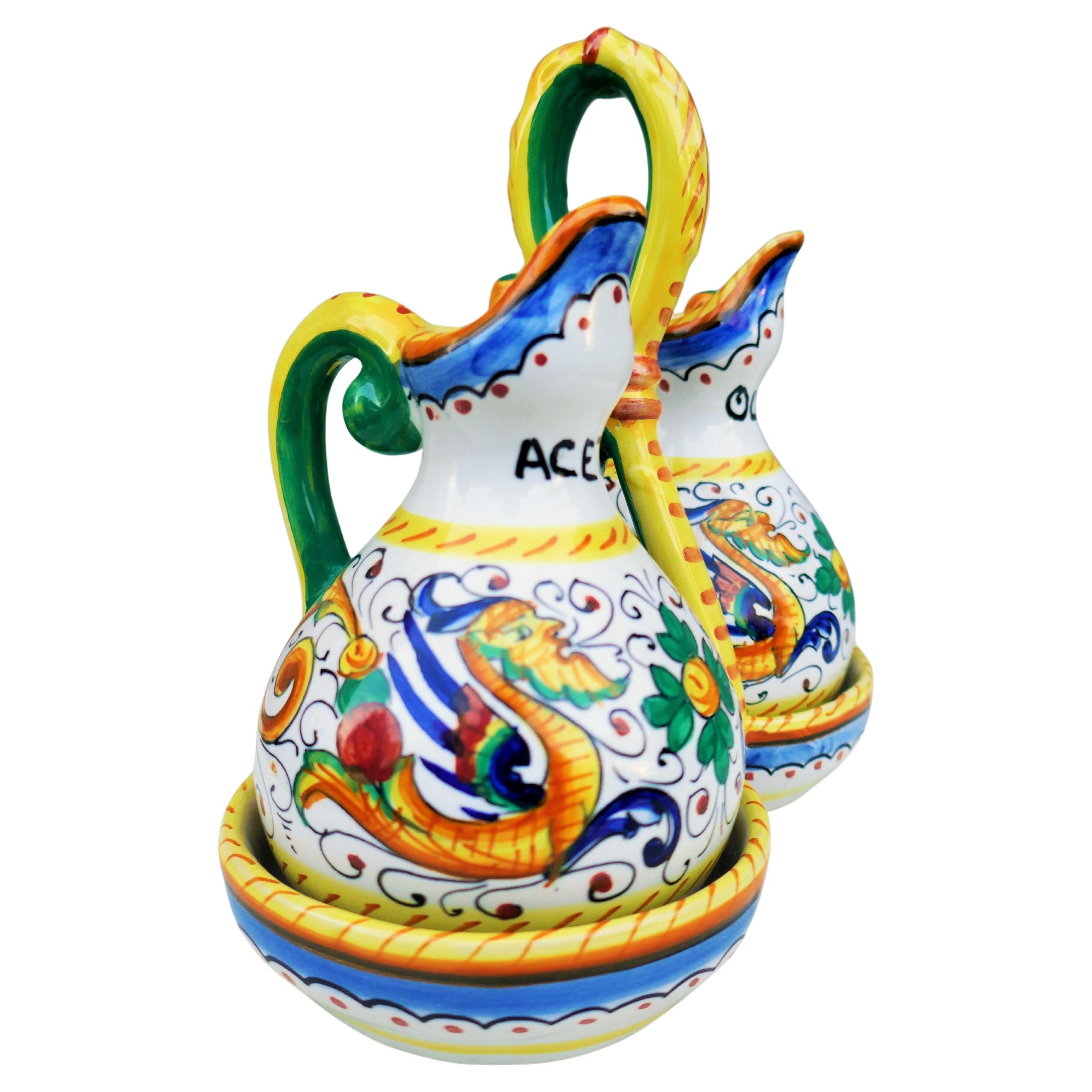 Santucci Deruta Oil and Vinegar Majolica with Raphaelesque decoration.
Good condition.
Thanks