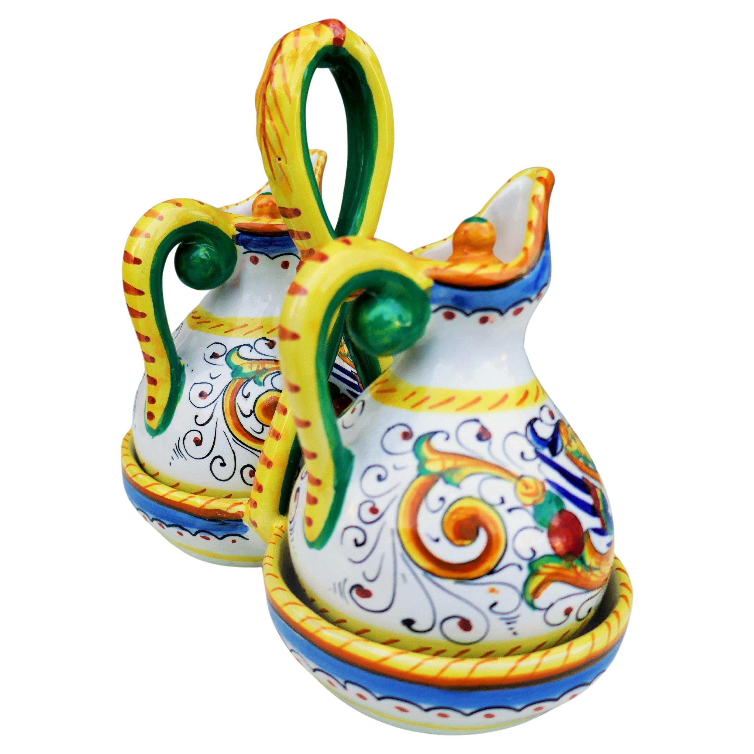 Italian Santucci Deruta Oil and Vinegar Majolica with Raphaelesque in vendita