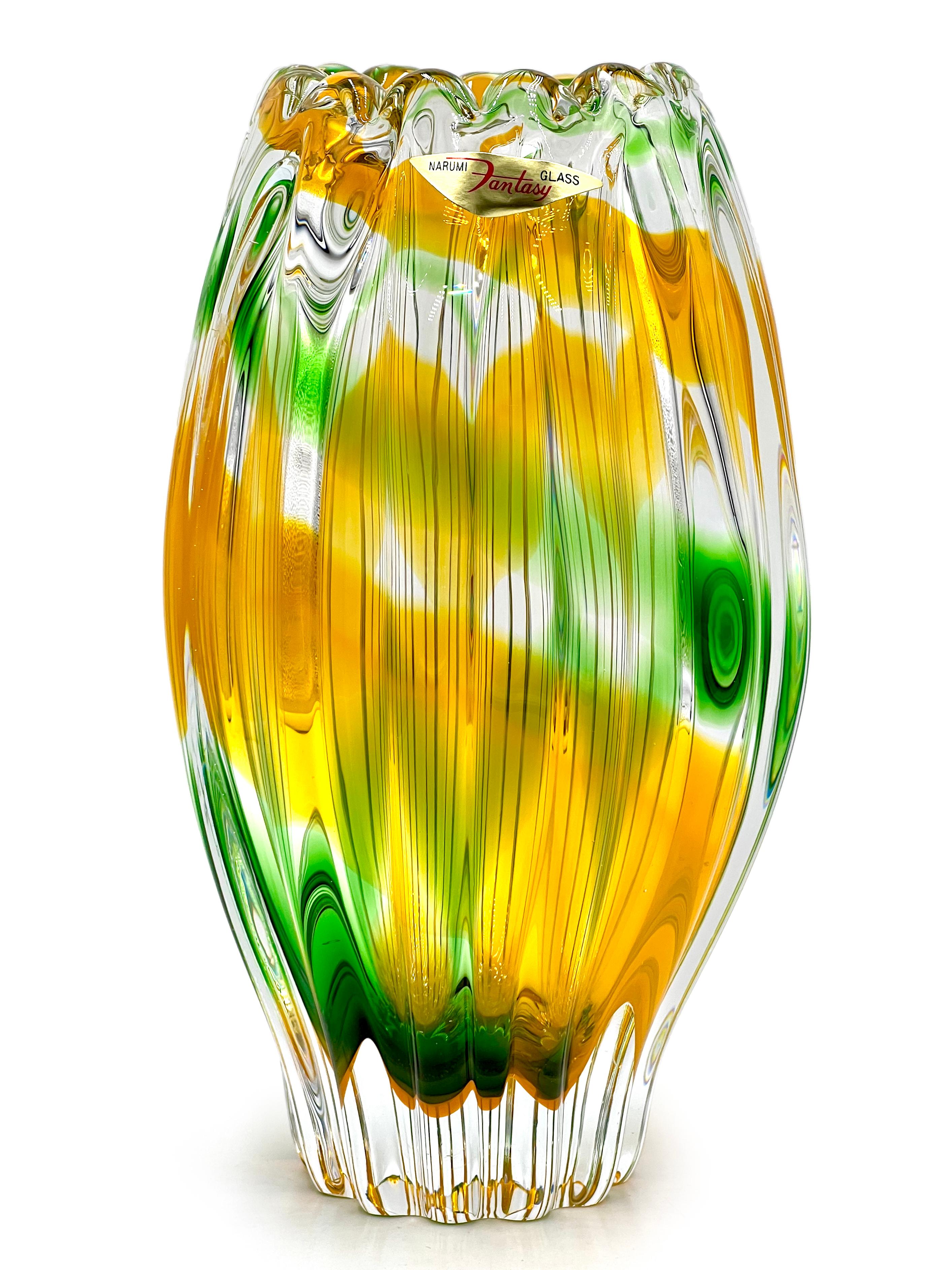 Uno de los fabricantes japoneses de vidrio de mediados de siglo más reconocidos es Sanyu Glass (nombre completo: Sanyu Glass Factory Ltd), una empresa que produjo una cantidad extraordinaria de vidrio artístico, con sede en Osaka (Japón).

La