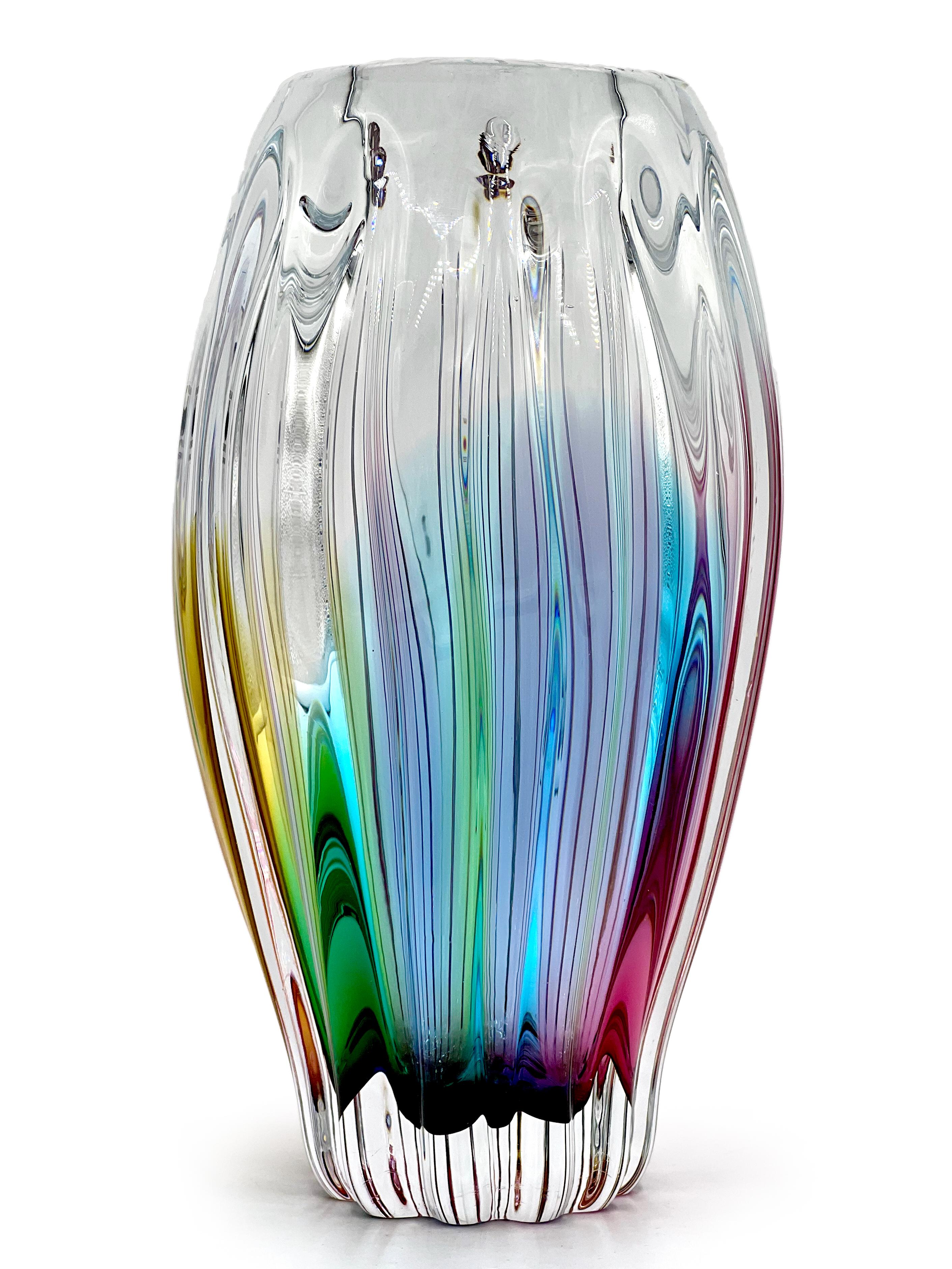 Mid-20th Century Sanyu Glass (Japan) from their Narumi 'Fantasy' range - Art Glass 9