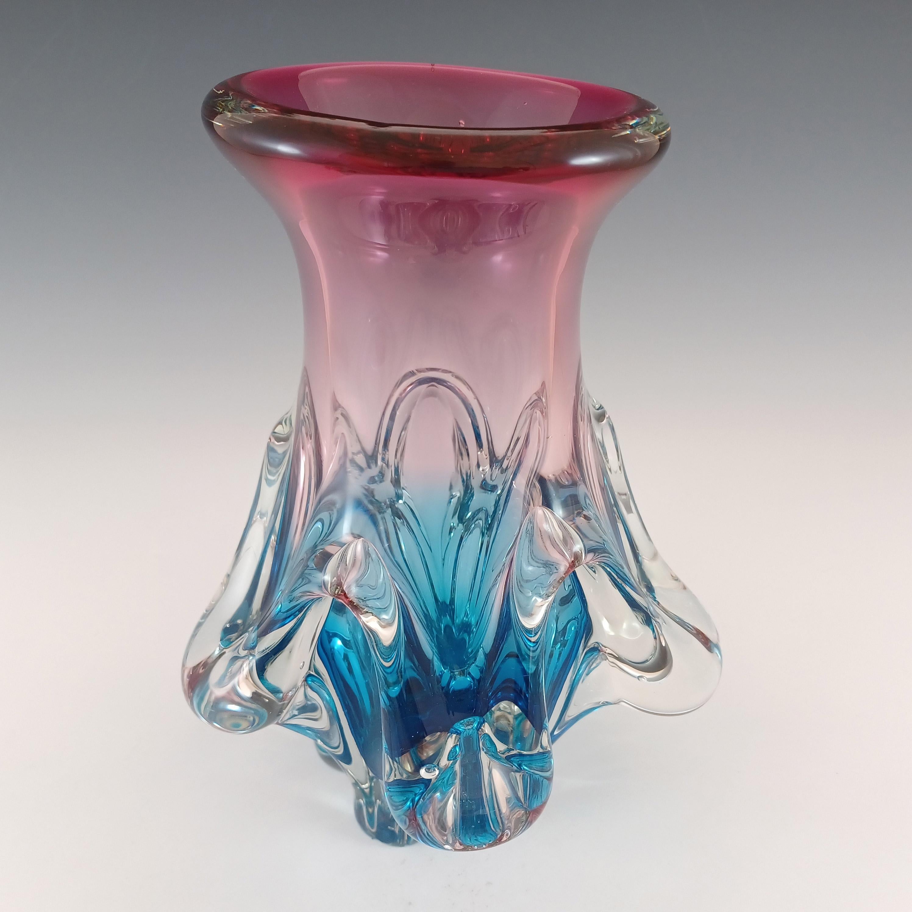 Jarrón Vintage Japonés Sanyu de Cristal Rosa y Azul Moderno de mediados de siglo en venta