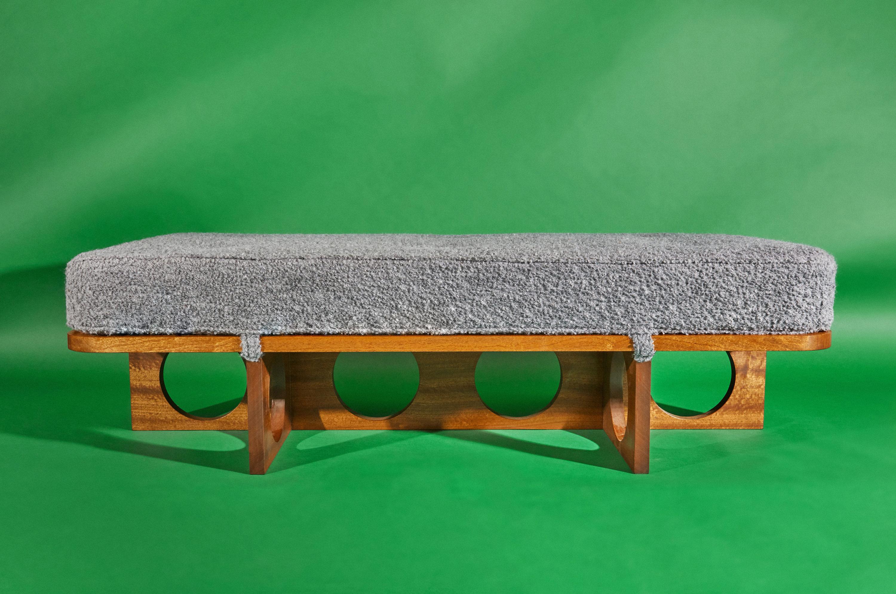 Sapele wood & Alpaca Bouclé Ottoman in style of Brazilian Modernism In New Condition For Sale In London, GB