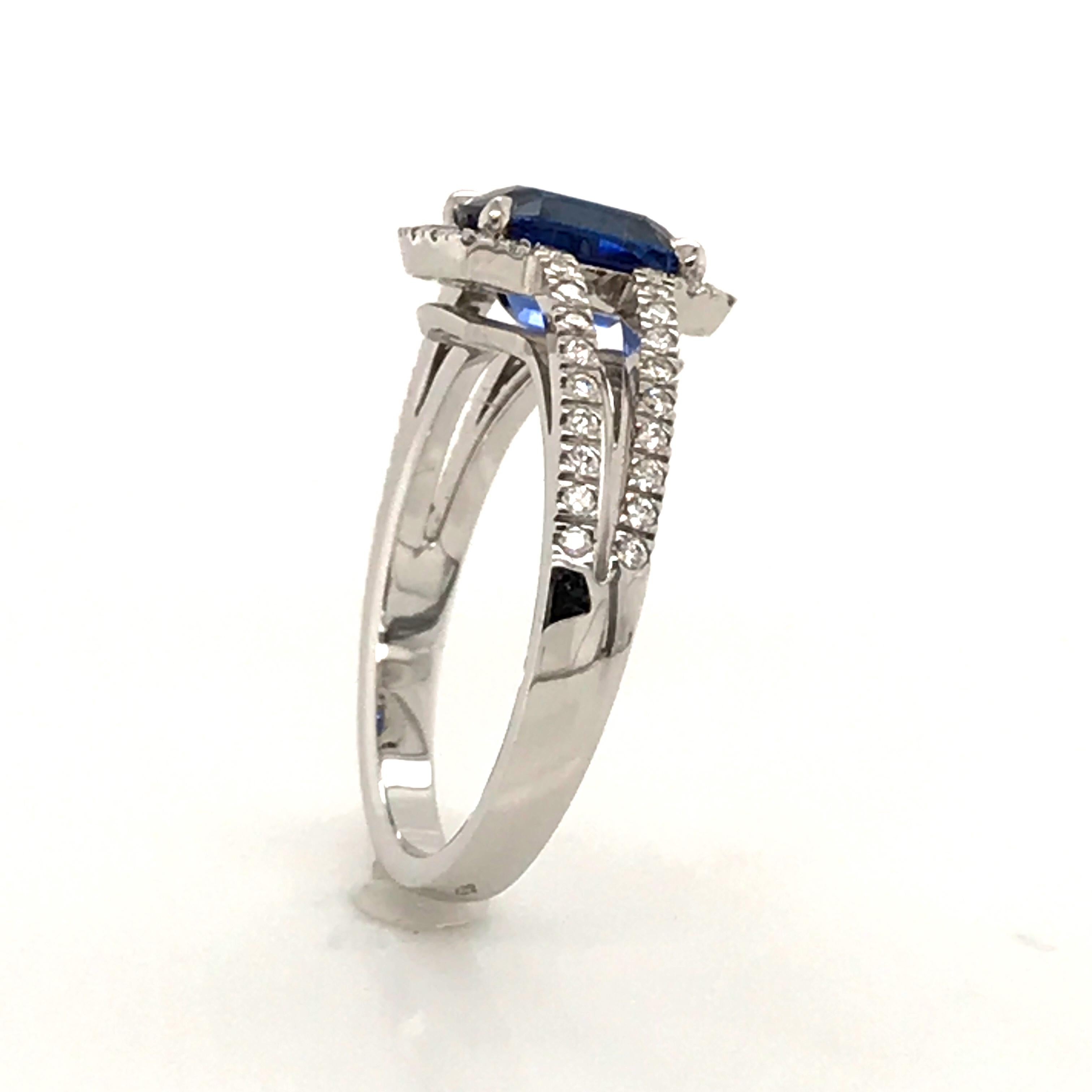 Saphir Ceylan and Whites Diamonds on White Gold 18 Karat Engagement Ring 1