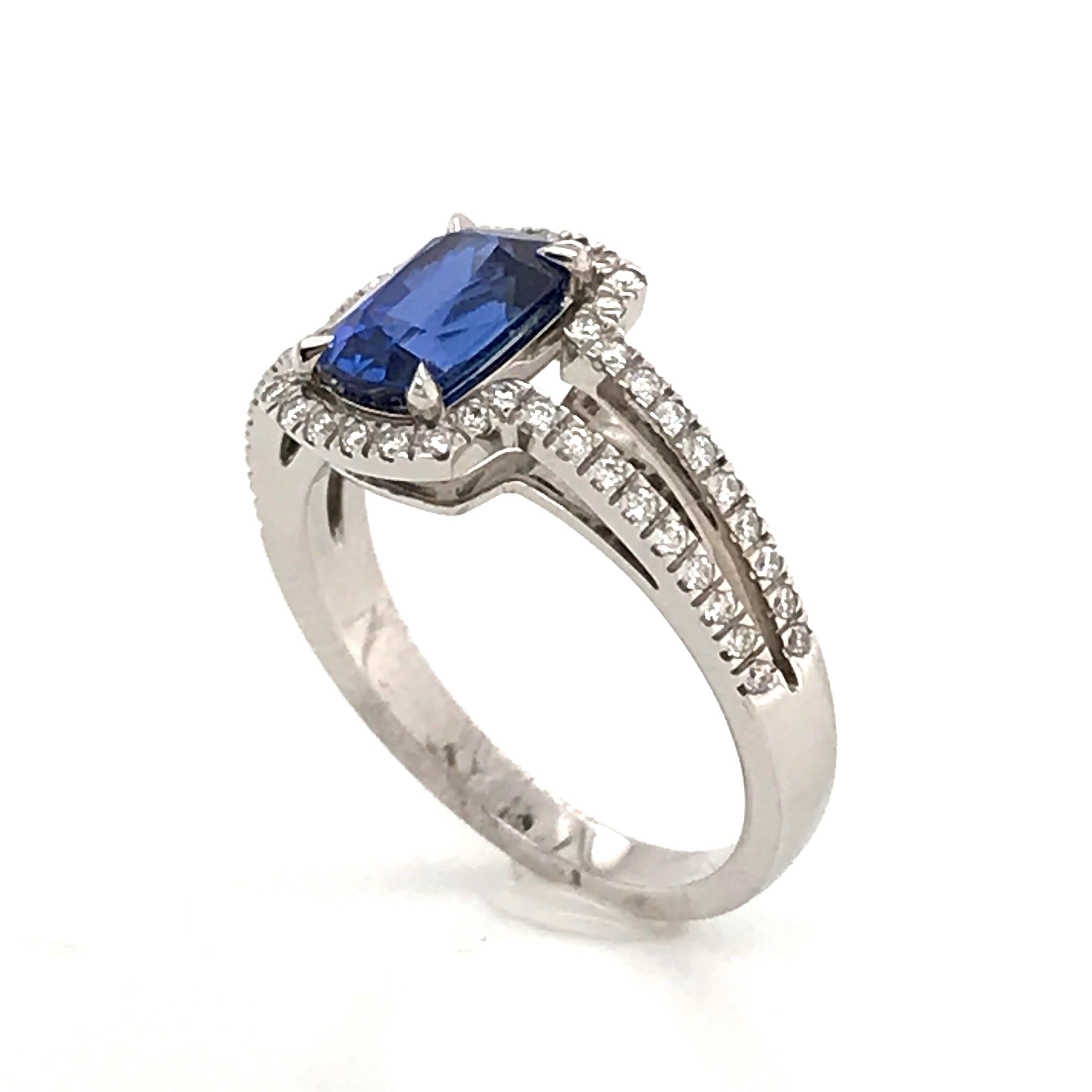 Saphir Ceylan and Whites Diamonds on White Gold 18 Karat Engagement Ring 8