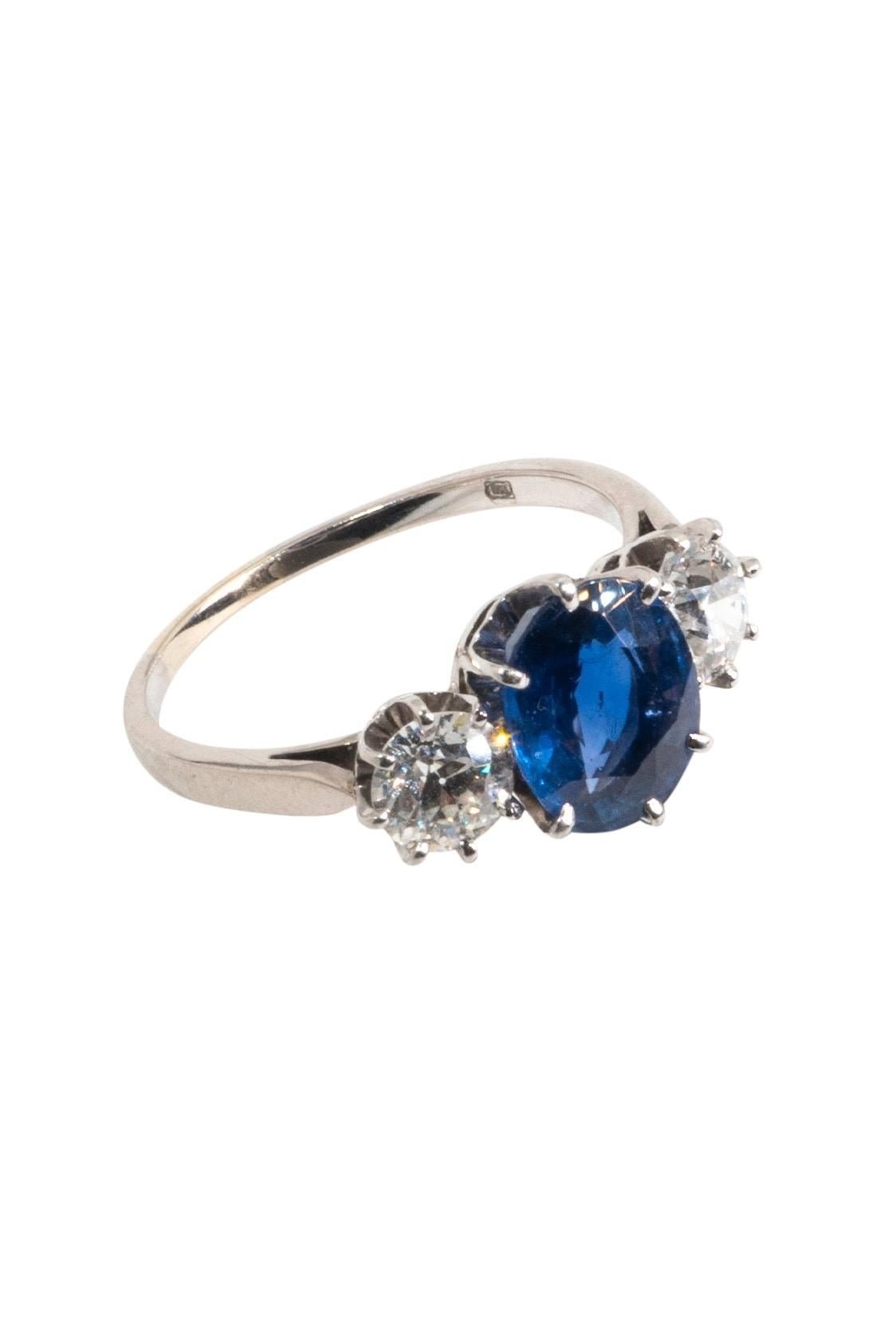 Art Deco Saphire and Diamond Ring vintage 1950 For Sale