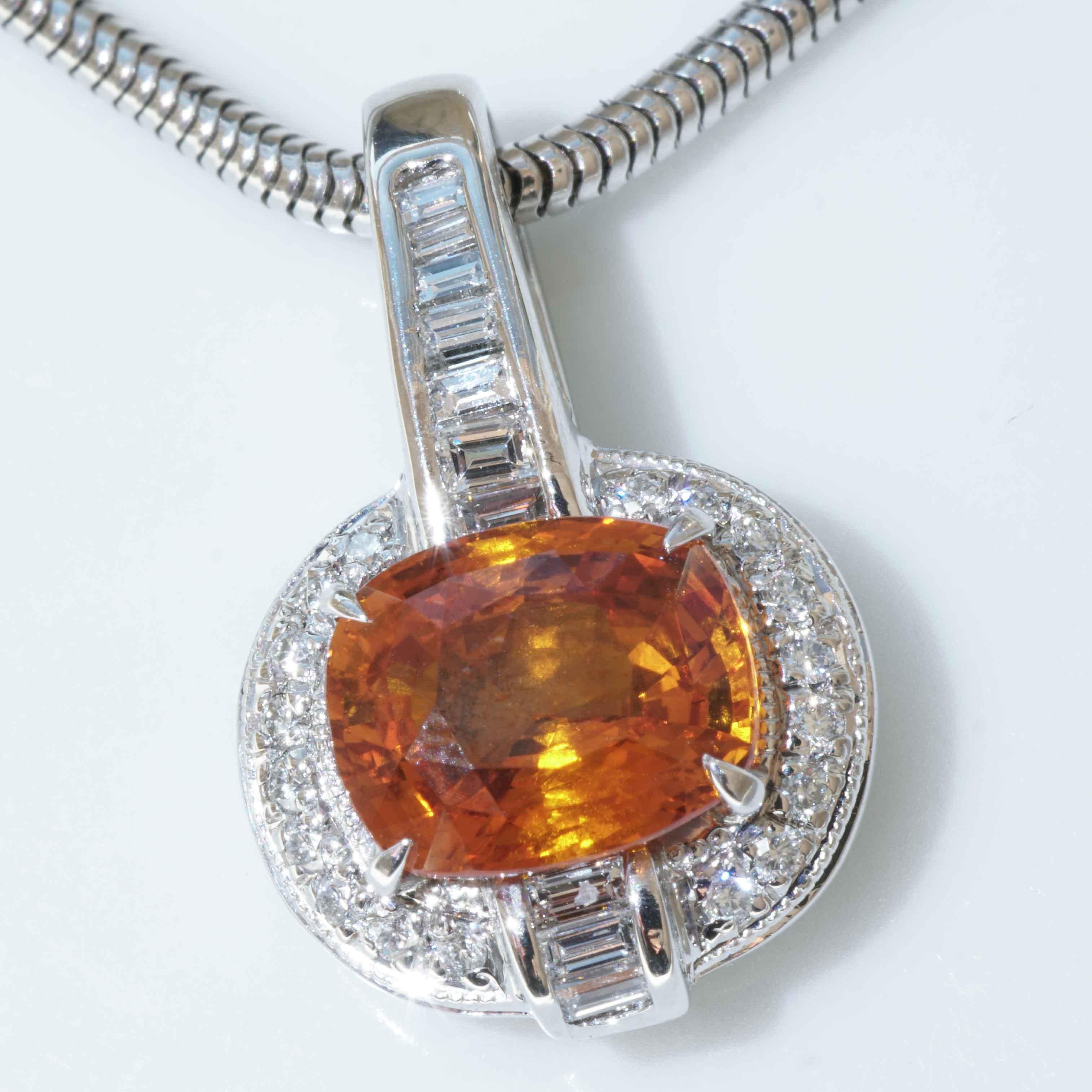Saphire Brilliante Pendentif Platine lumineuse incroyable Couleur 3.585 ct 1.46 ct Unisexe en vente
