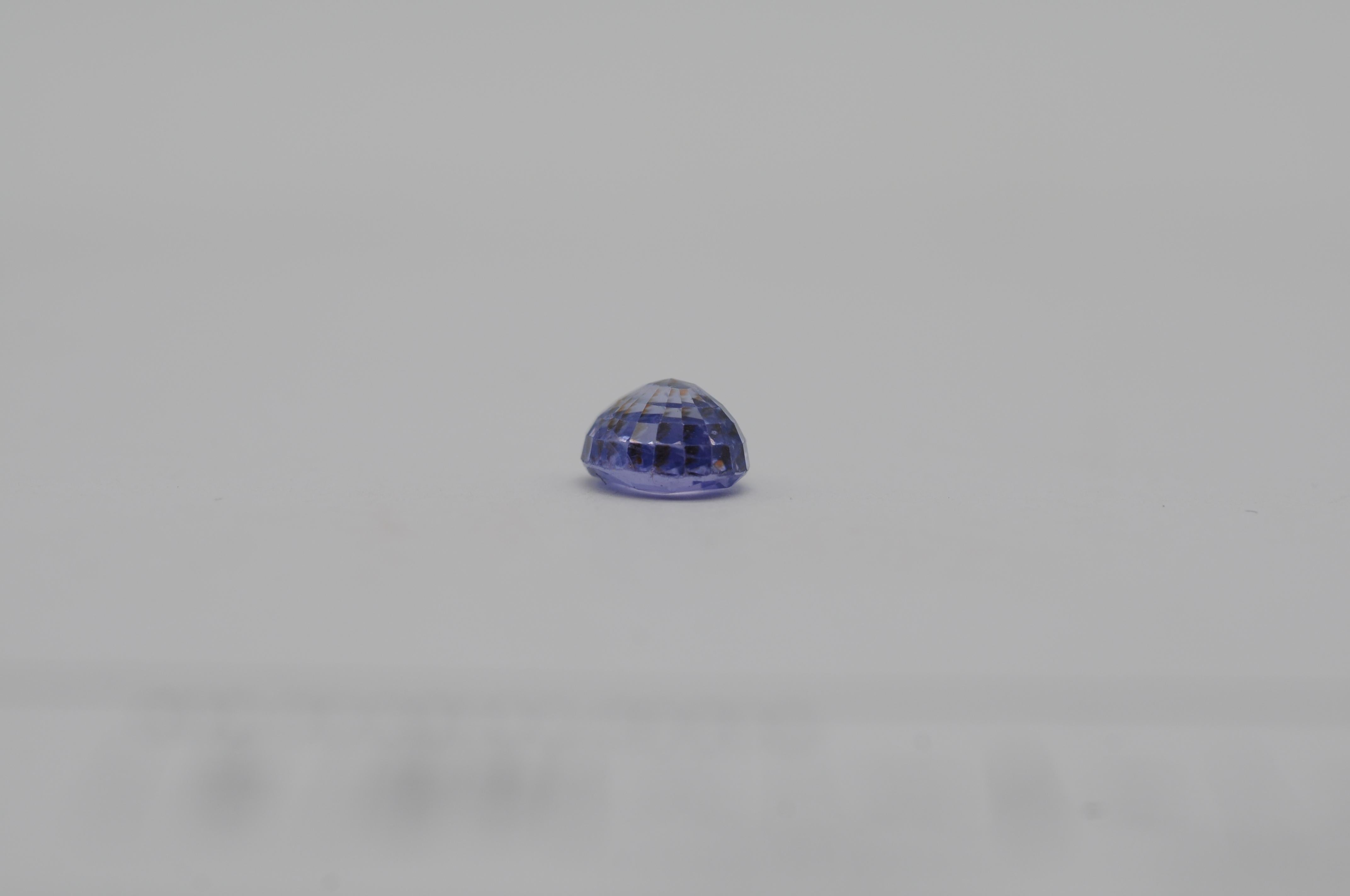 Natürlicher unbehandelter purpurblauer Saphir
Keine Heizung!
3,29ct

Die Bewertung des Edelsteins ergab, dass es sich um einen natürlichen violettblauen Saphir aus der Region Sri Lanka (Ceylon) handelt. Der Edelstein ist unbehandelt, wie seine