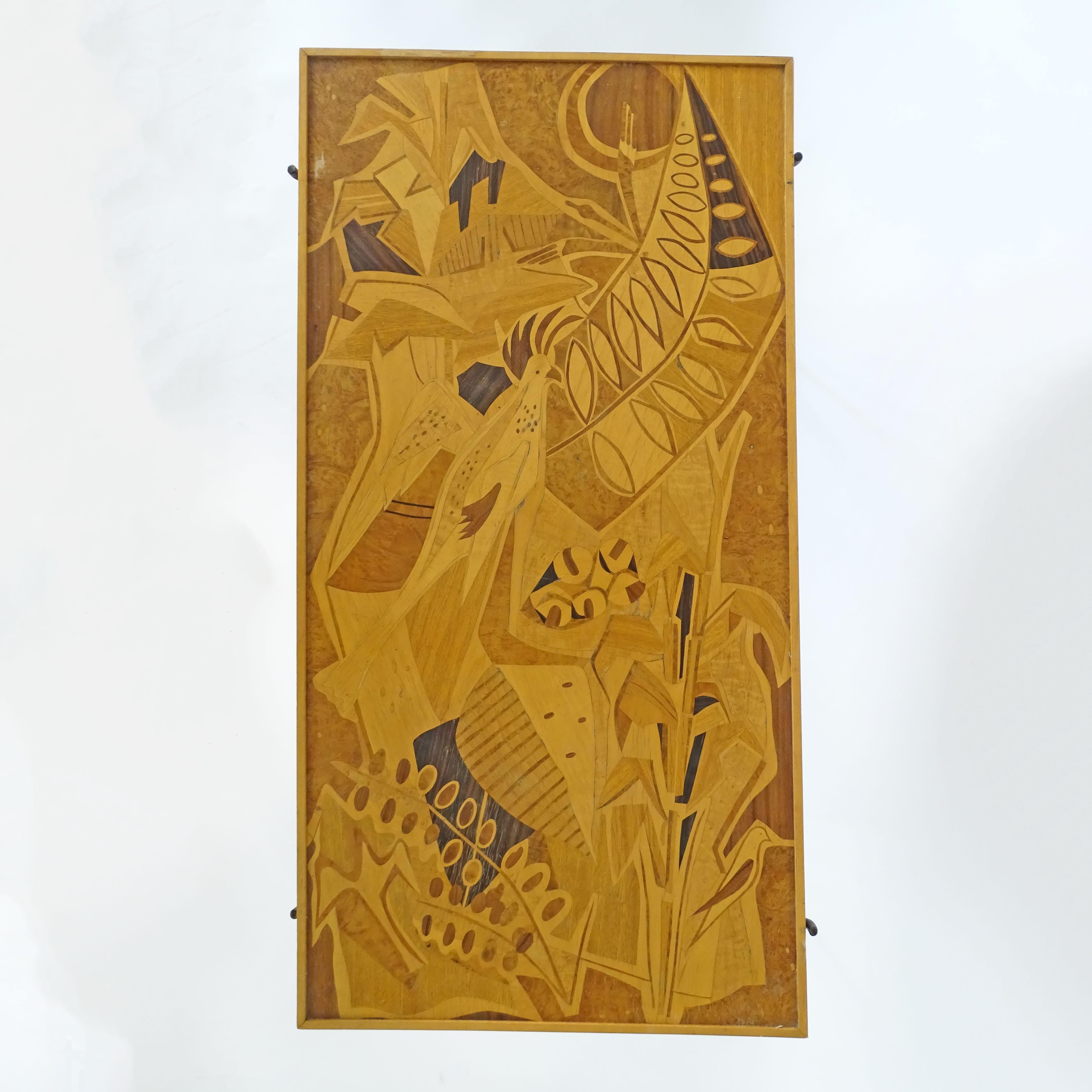 Saporiti 1950er Jahre Intarsienholzplatte und Metallgestell Couchtisch (Moderne der Mitte des Jahrhunderts) im Angebot