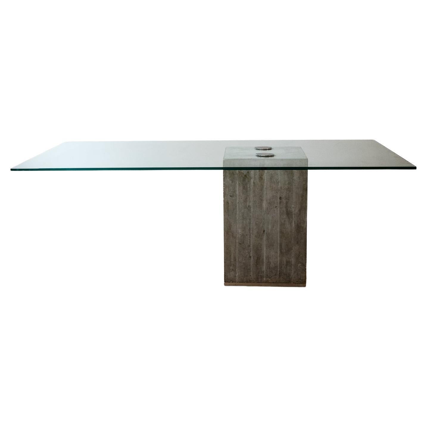 Saporiti. Brutalist and minimalist desk in glass and concrete. 1970s. For Sale