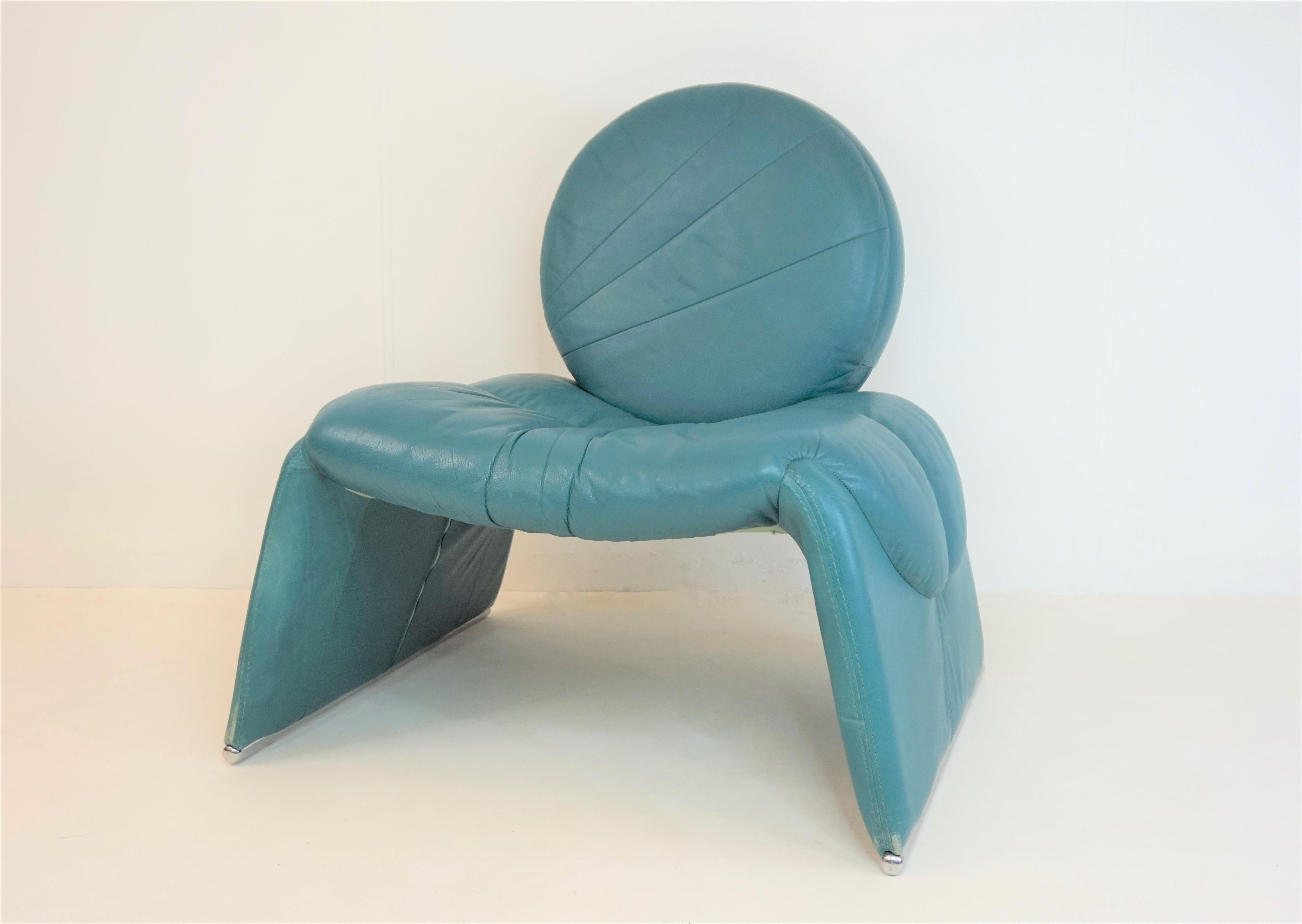Leather Saporiti C35 Calypso leather lounge chair by Vittorio Introini