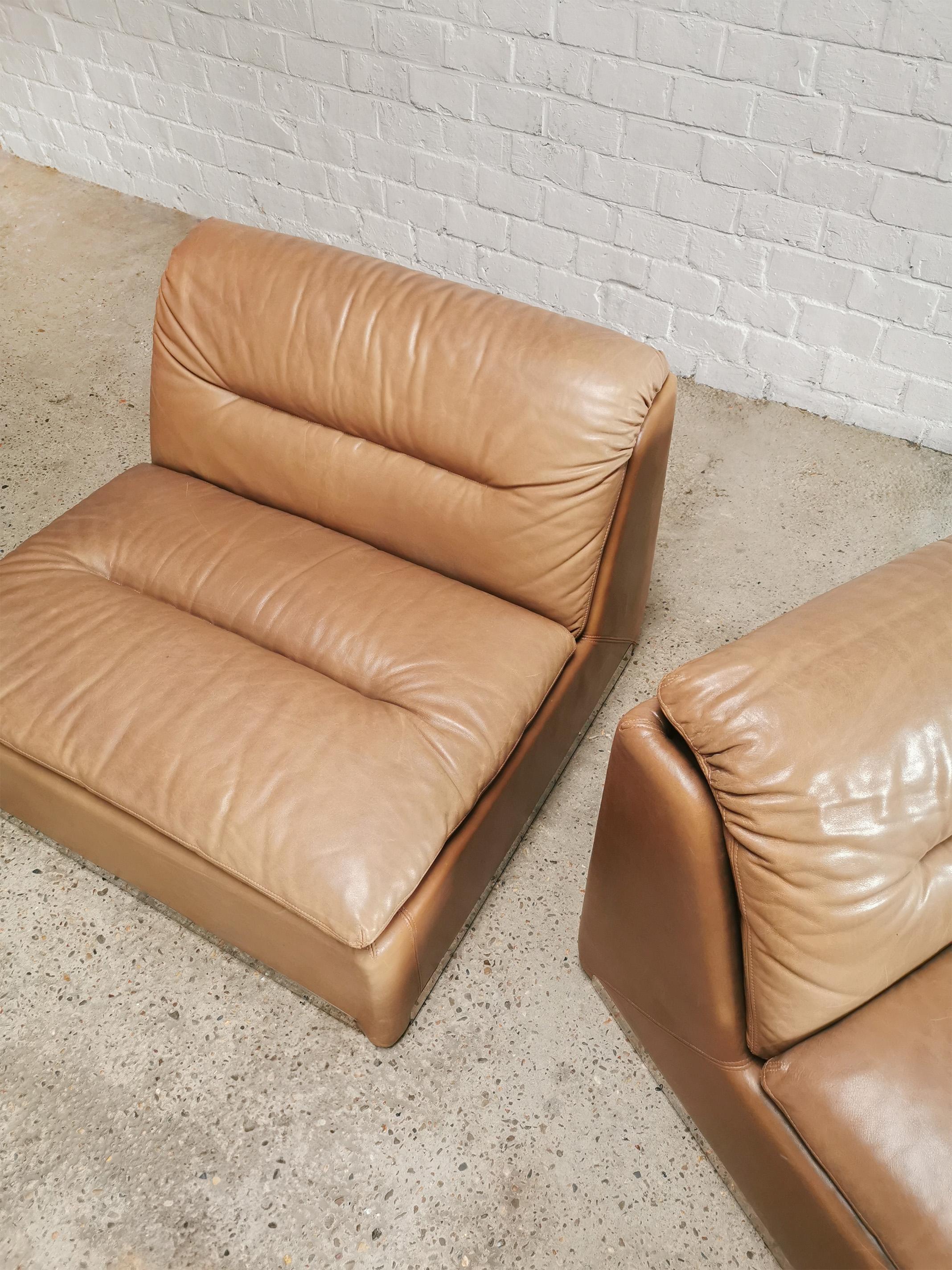Stainless Steel Saporiti Cognac Leather 'P10' Lounge Chairs, Italy 1970's For Sale