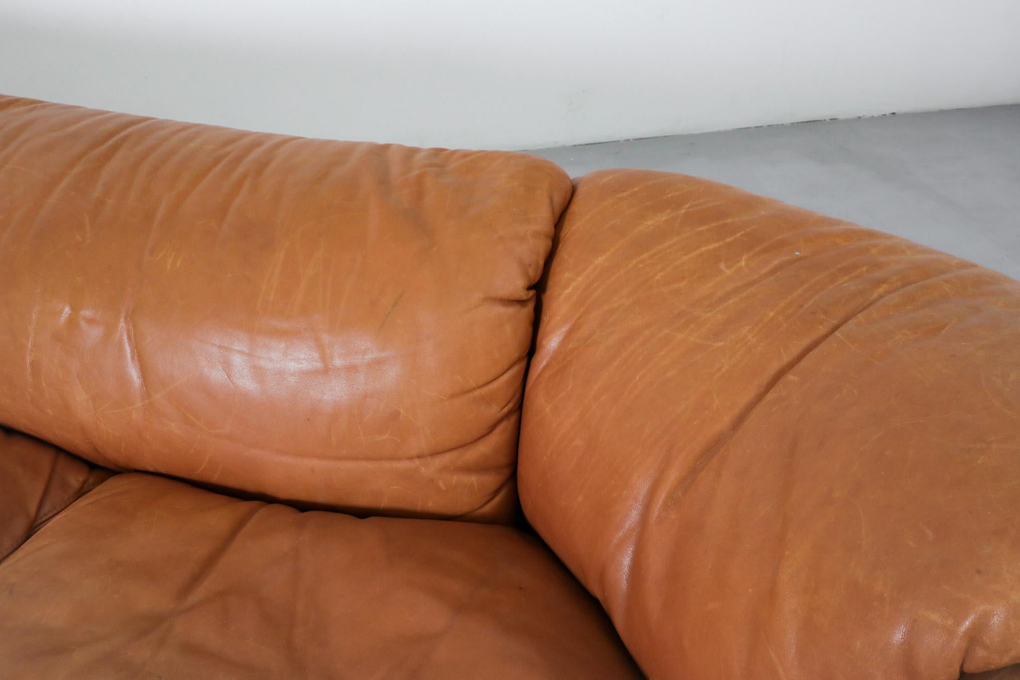 Saporiti 'Confidential' Cognac Leather Sofa by Alberto Rosselli, 1970s 8