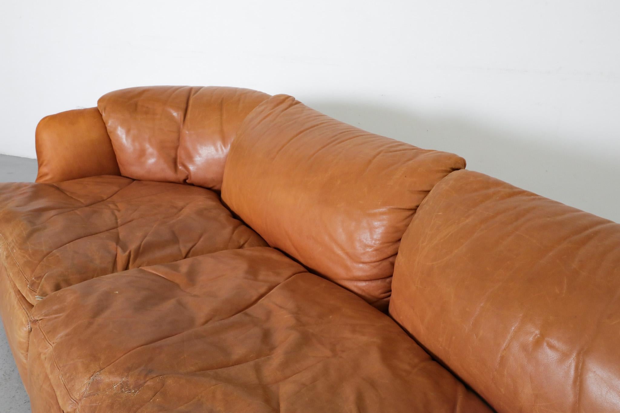 Saporiti 'Confidential' Cognac Leather Sofa by Alberto Rosselli, 1970s 9